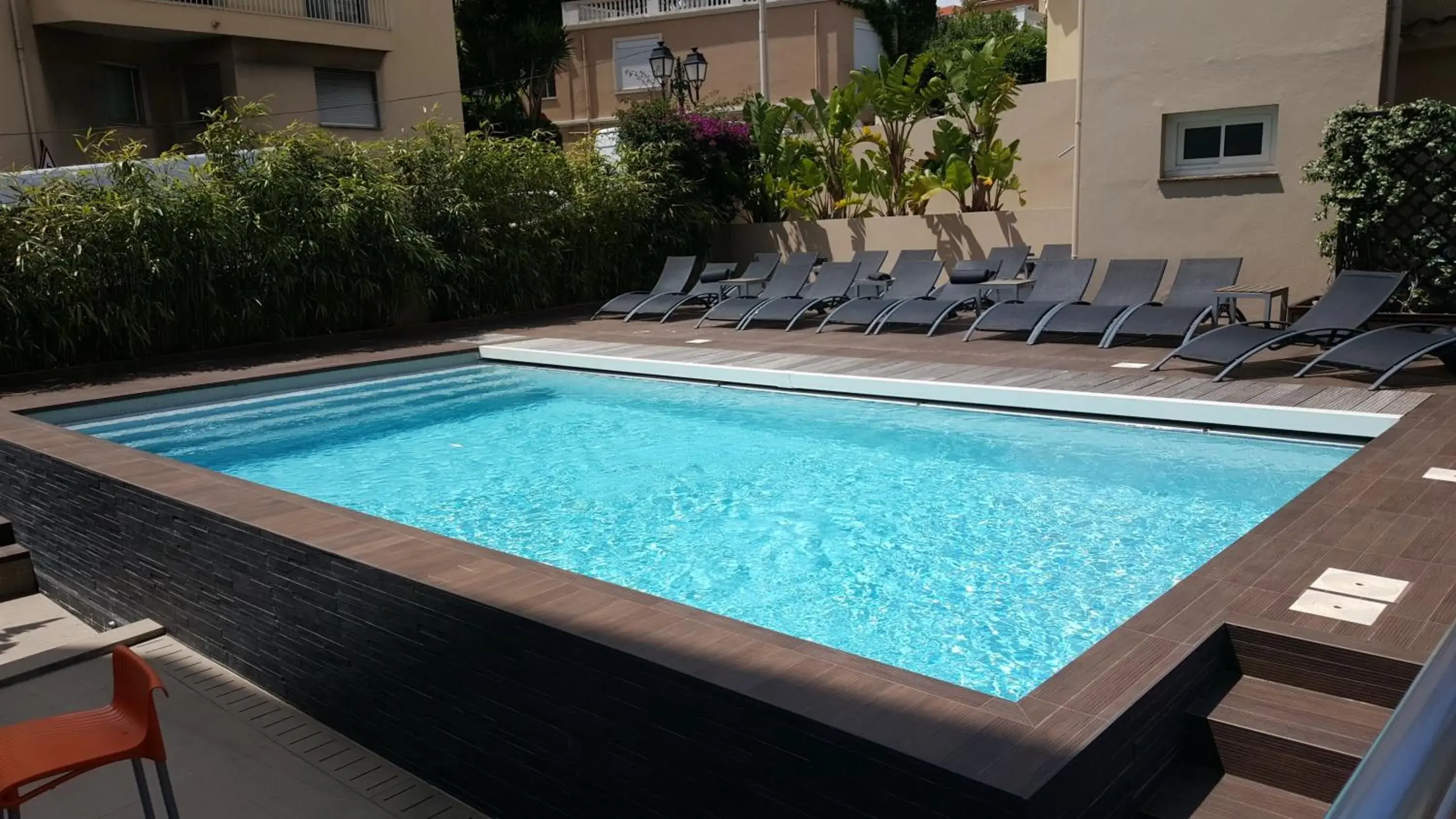 , Swimming Pool in The Originals City, Hotel Frisia, Beaulieu-sur-Mer (Inter-Hotel)