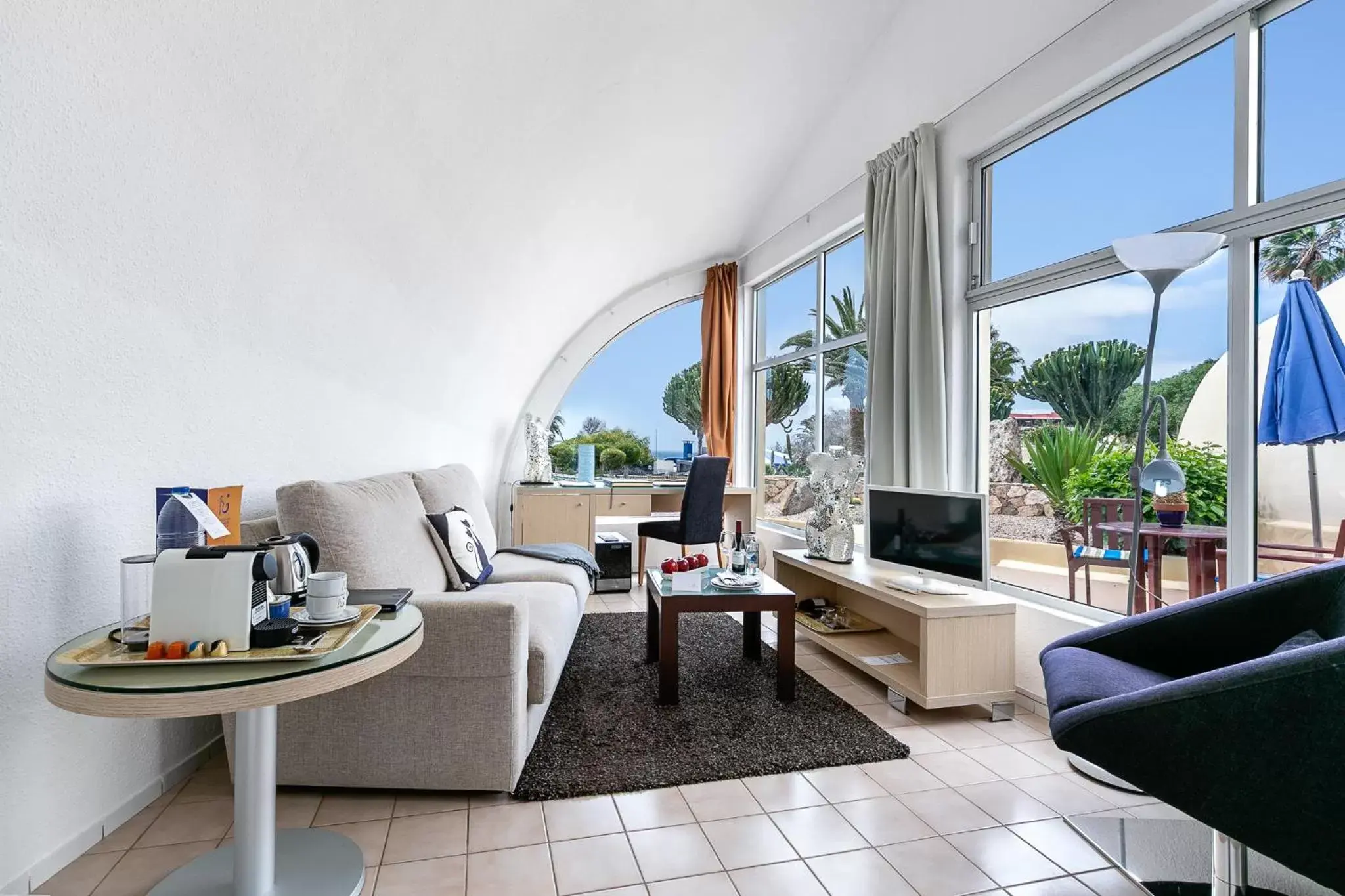 Living room, Seating Area in Hotel LIVVO Risco del Gato Suites