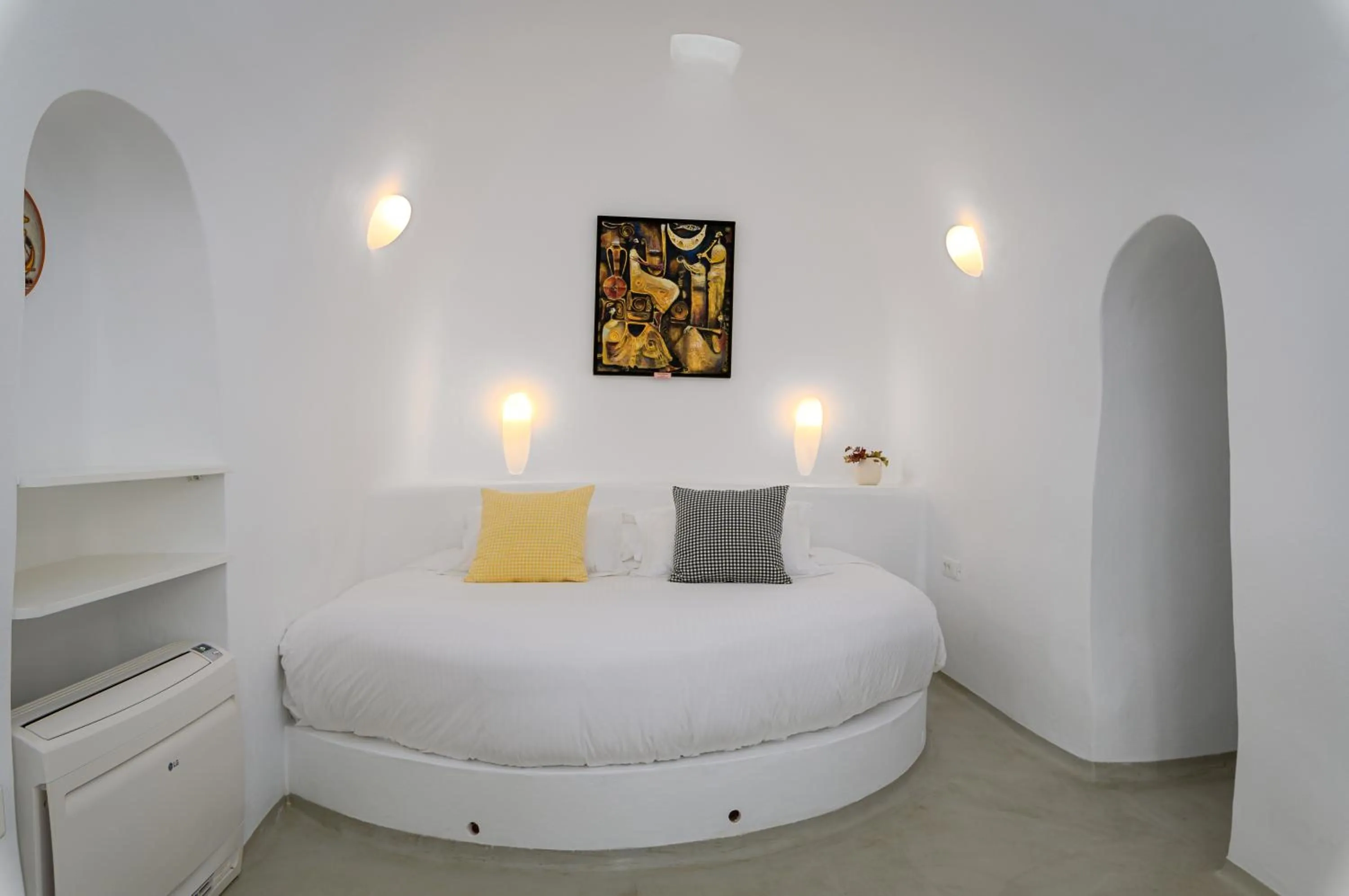 Bed in Trieris Villa & Suites