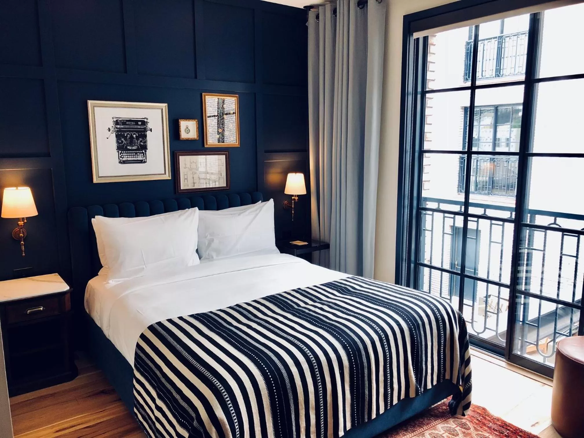 Juliette Queen in The Ramble Hotel