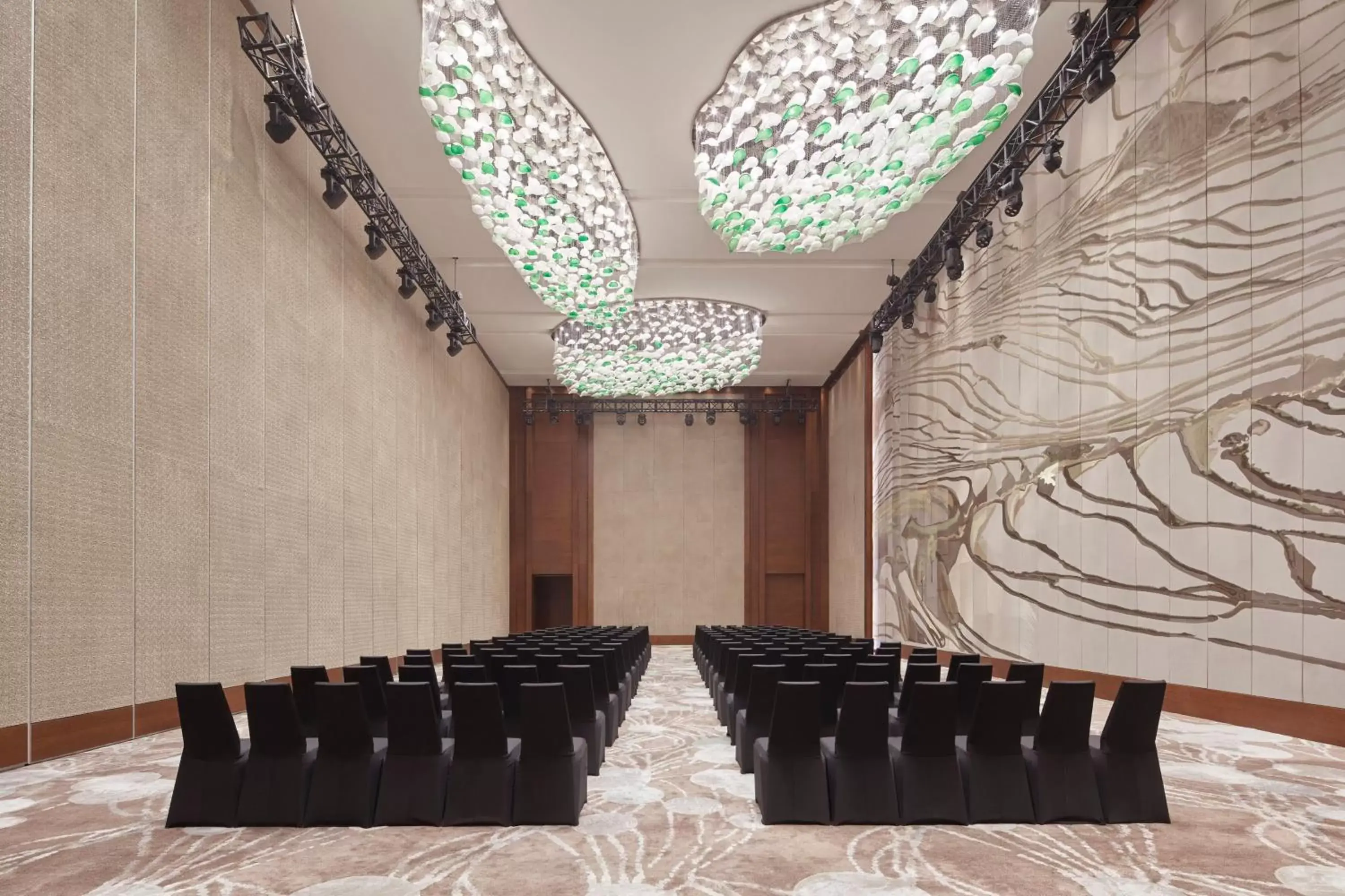 Meeting/conference room in The Westin Chongqing Liberation Square