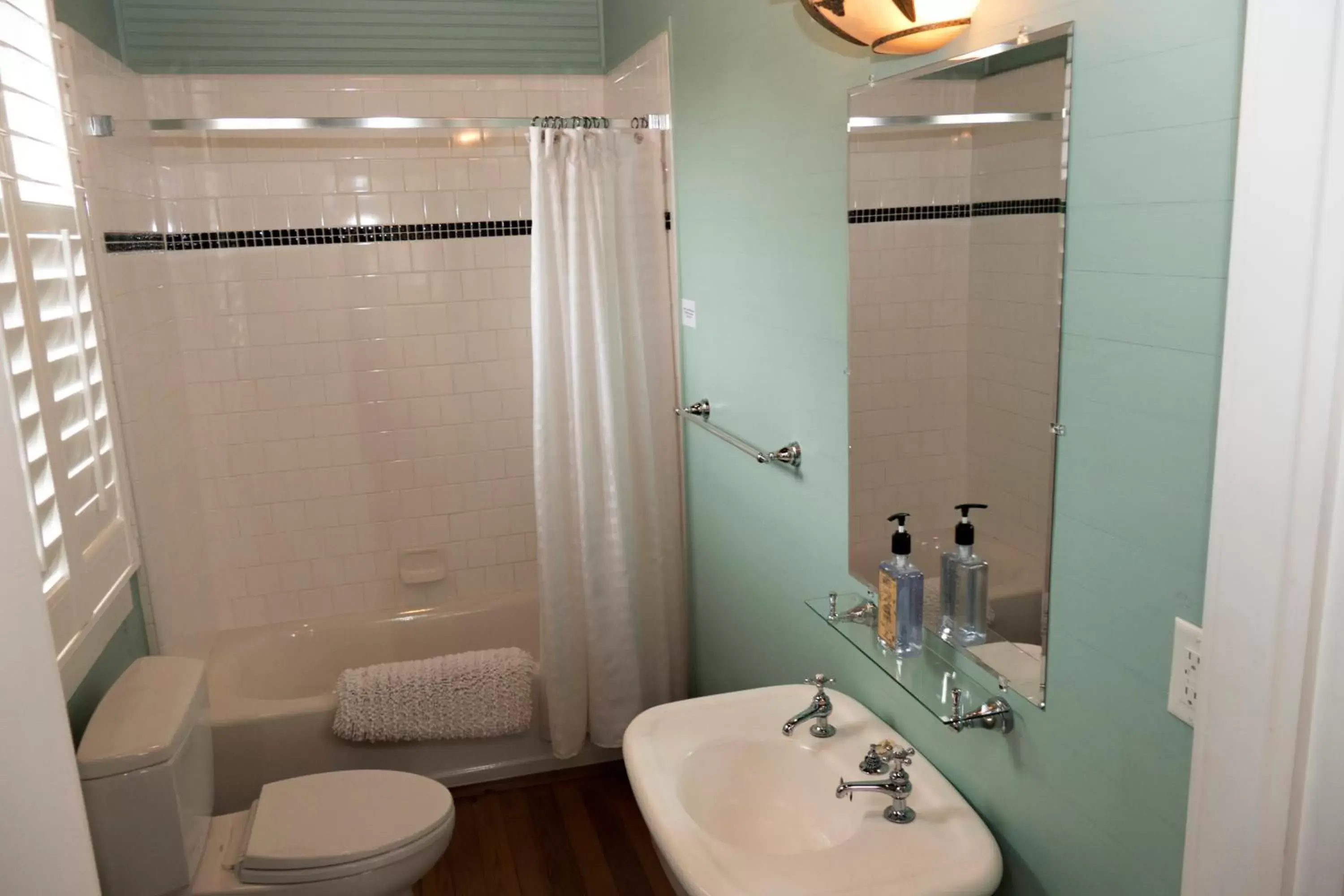 Bathroom in Beachview Inn and Spa