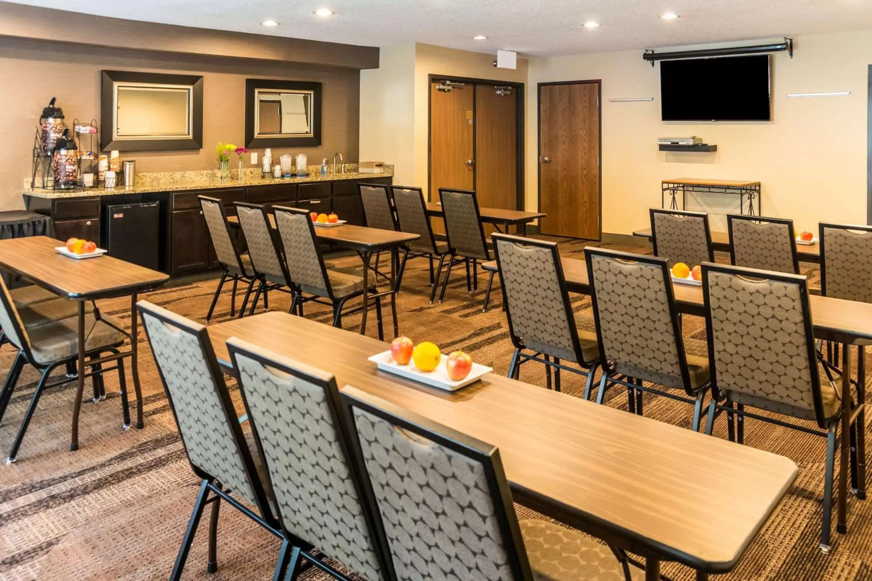 On site, Restaurant/Places to Eat in Comfort Inn West