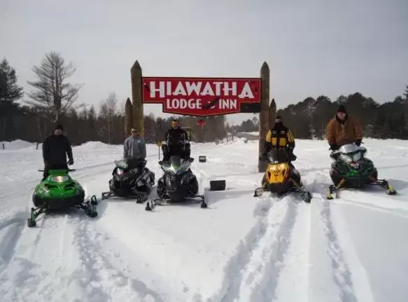 Winter in Hiawatha Lodge Inn