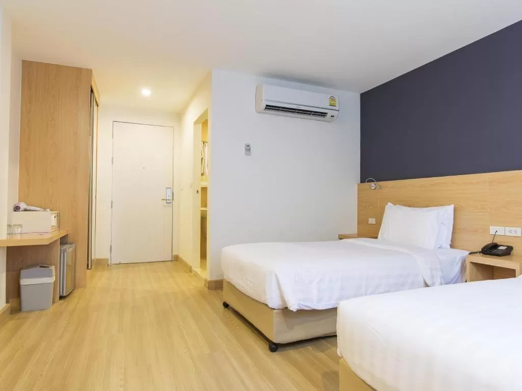 Solo Express Sukhumvit 81