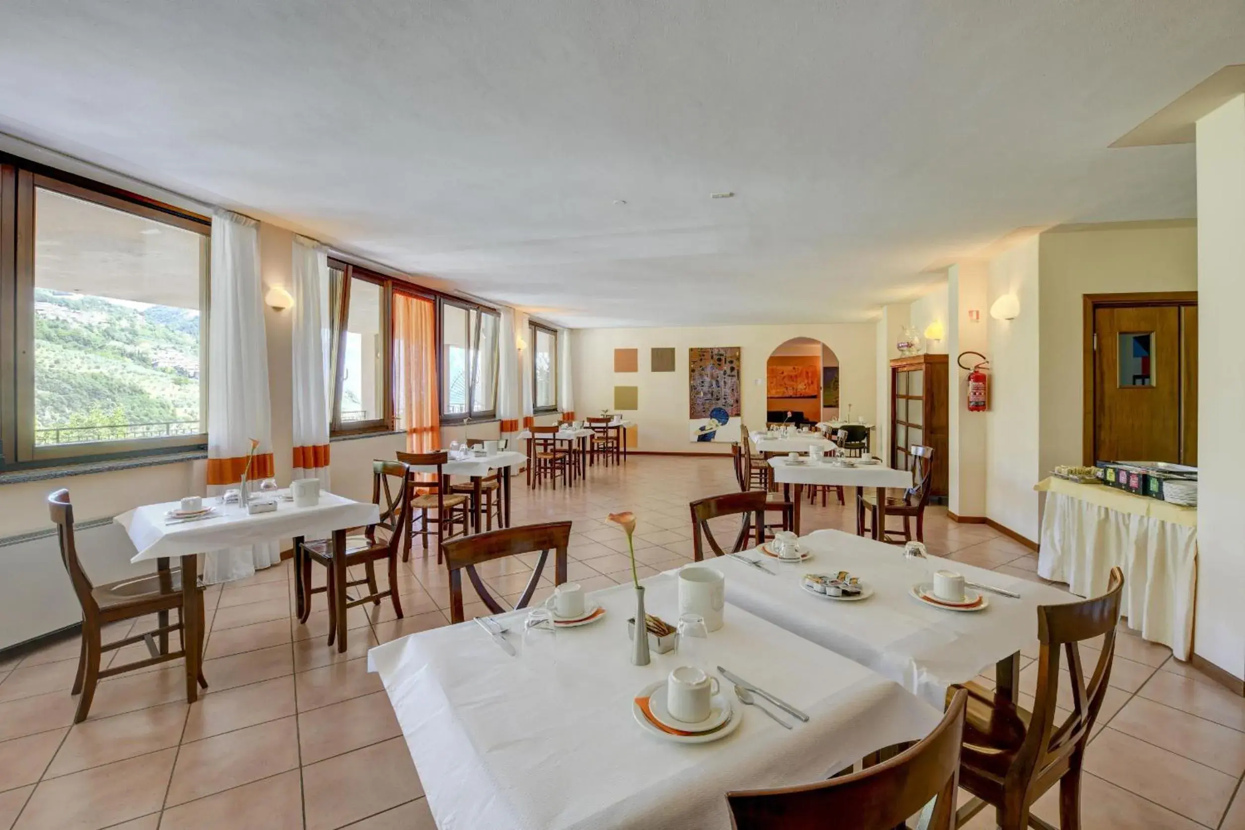 Breakfast, Restaurant/Places to Eat in Hotel Garnì Al Poggio