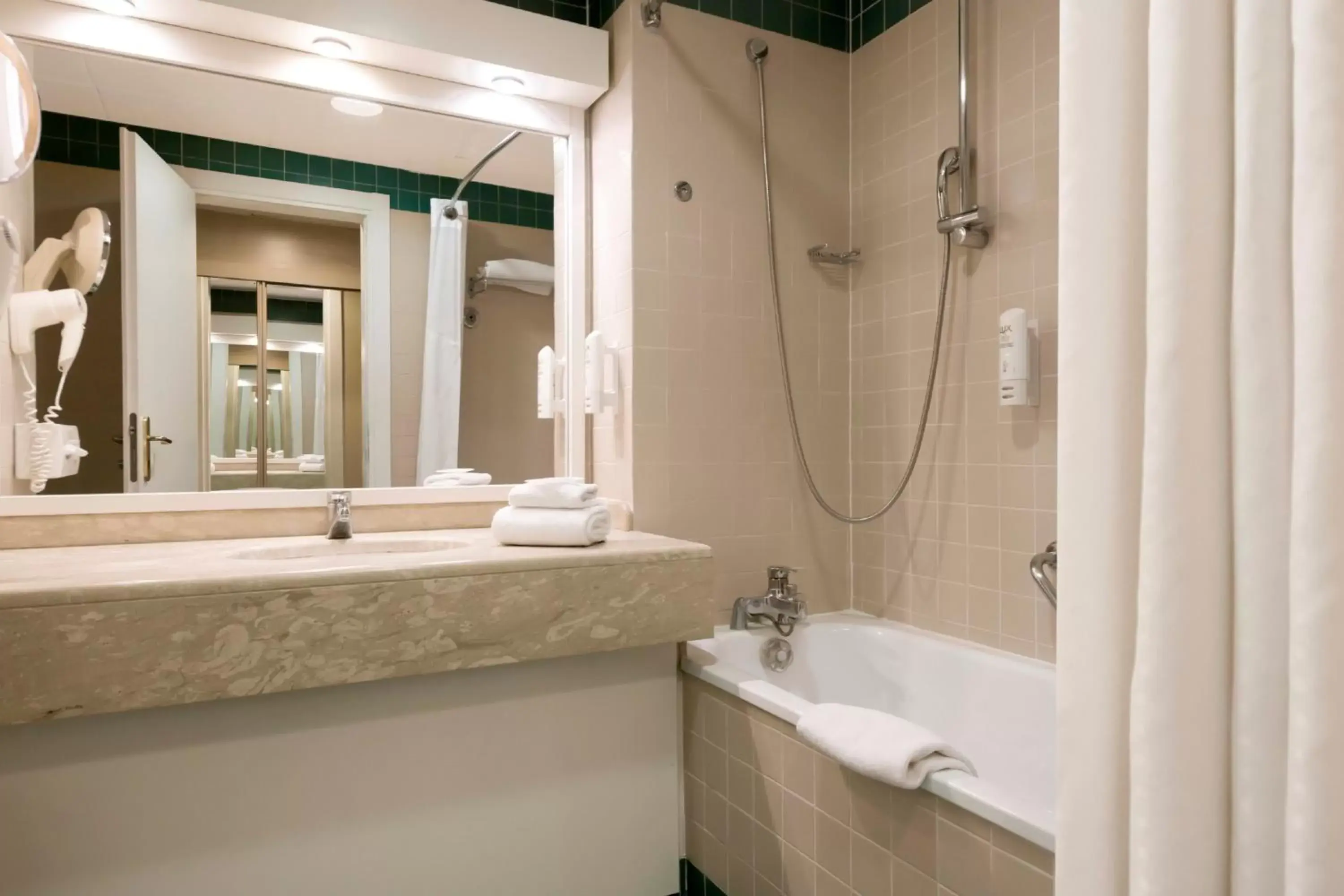 Bathroom in Holiday Inn Naples, an IHG Hotel