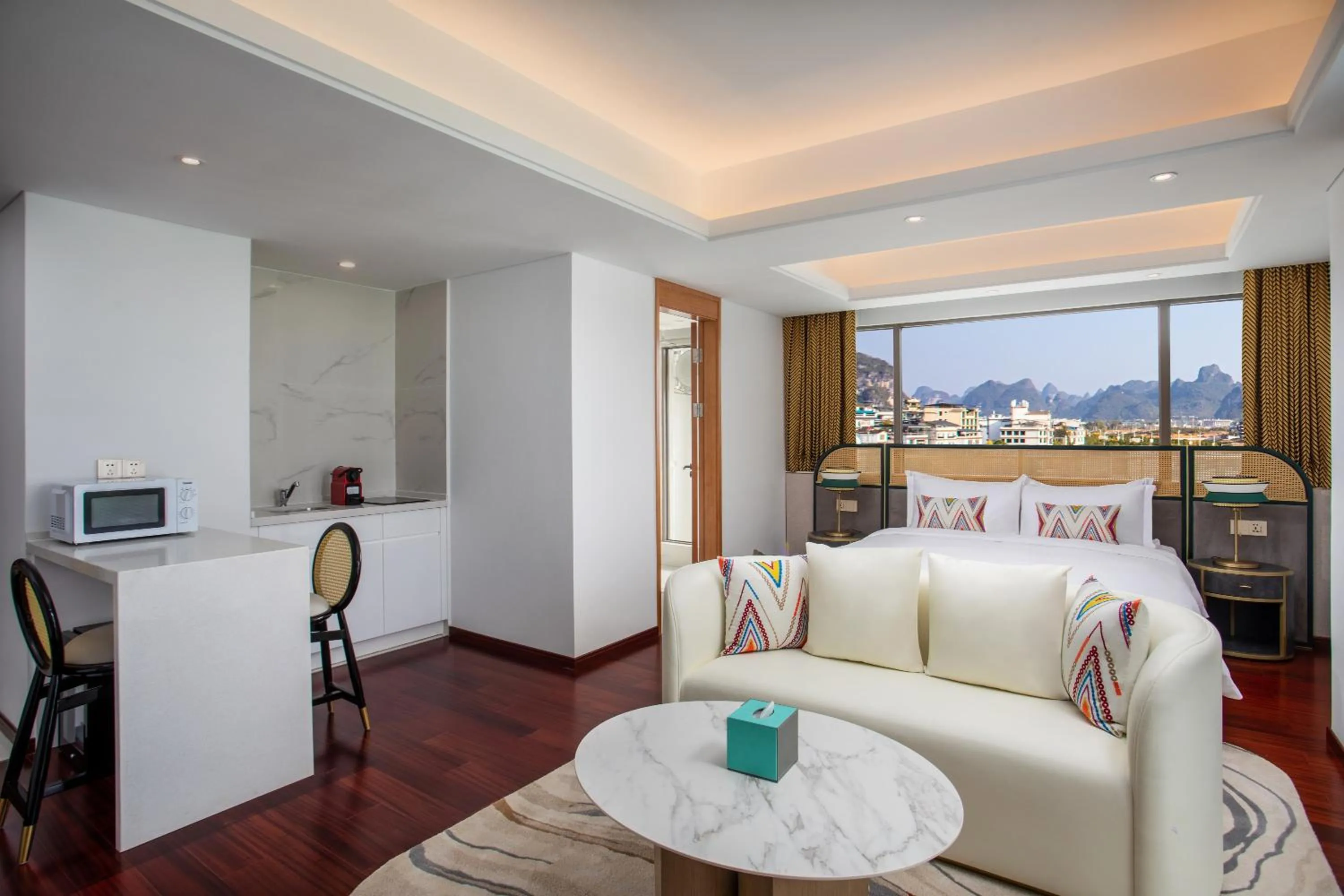 Living room in Wingate By Wyndham Yangshuo