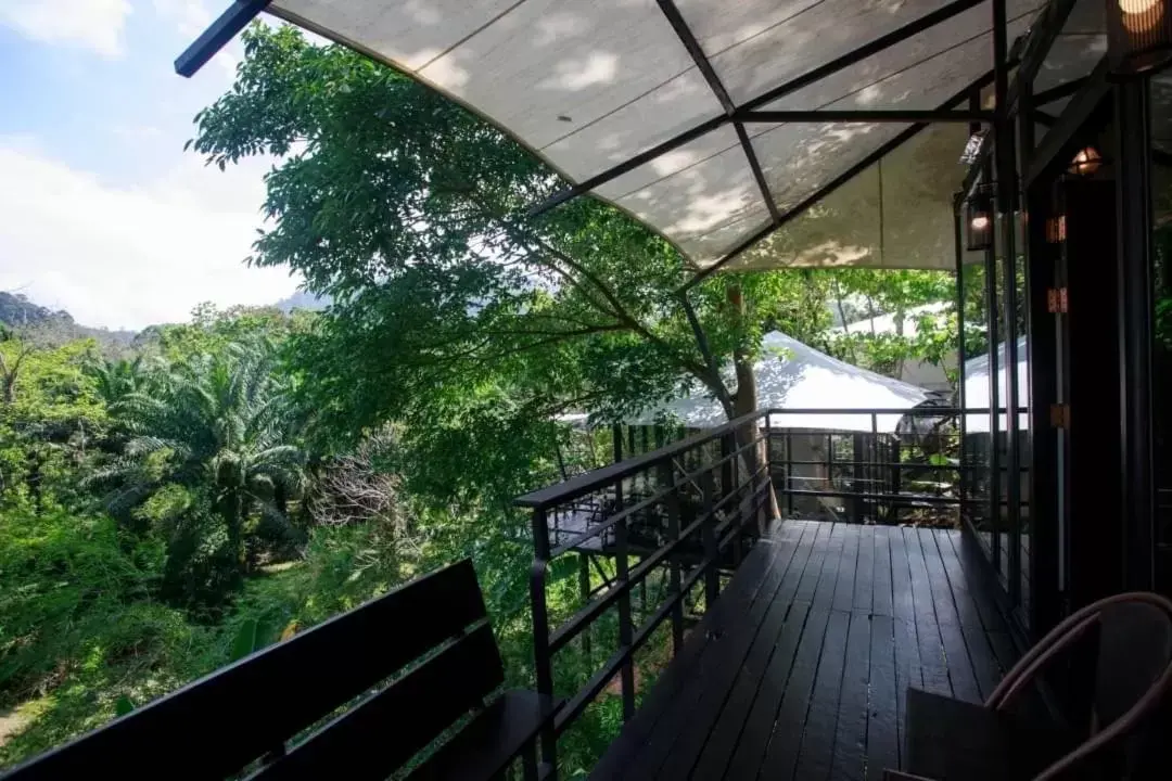 Natural landscape, Balcony/Terrace in Kachonghills Tented Resort Trang