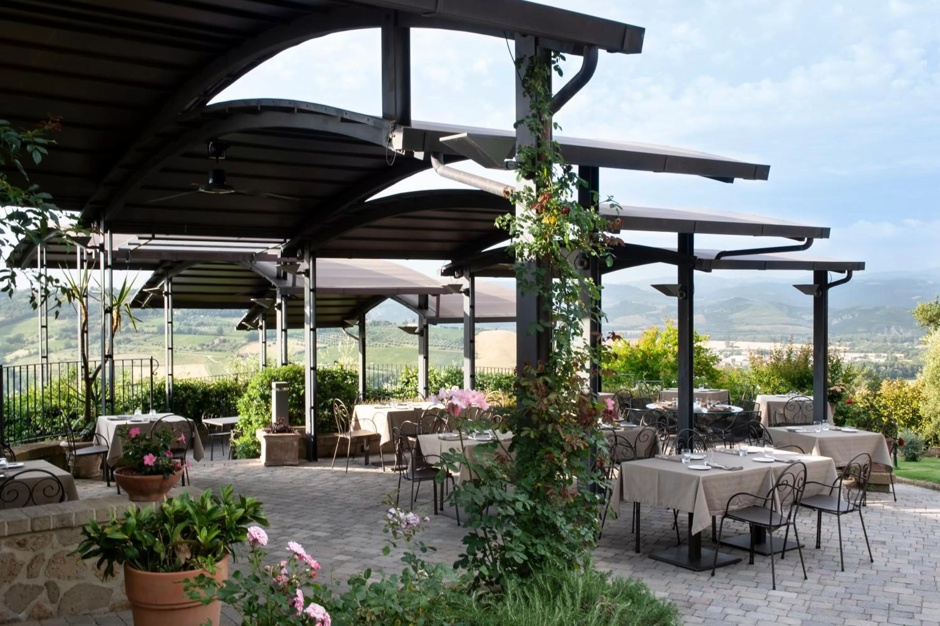 Restaurant/places to eat in Altarocca Wine Resort Adults Only