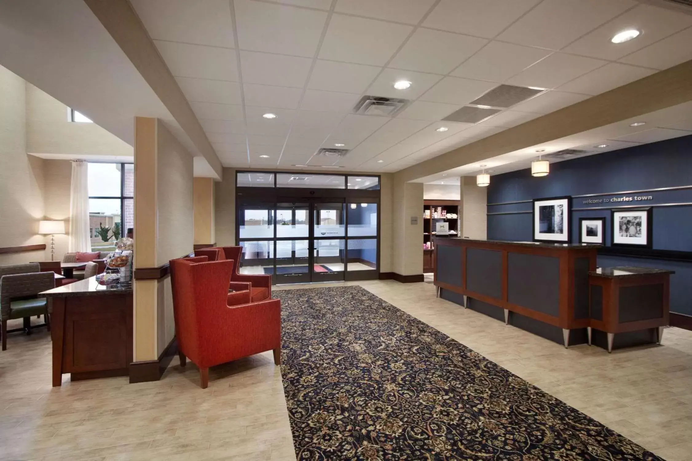 Lobby or reception, Lobby/Reception in Hampton Inn & Suites Charles Town