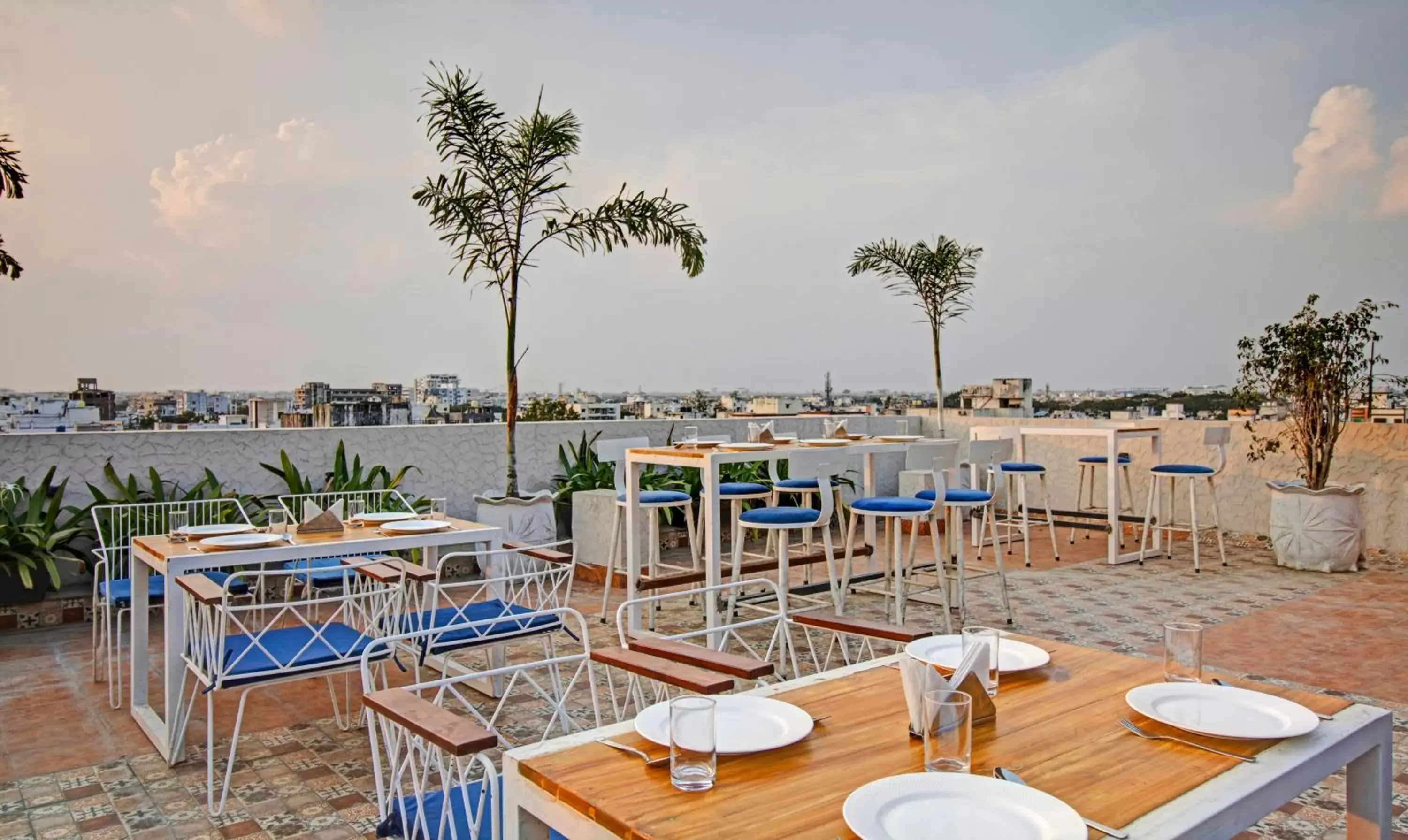 Restaurant/places to eat in Treebo Premium Median Inn Restaurant/places to eat in Treebo Premium Median Inn