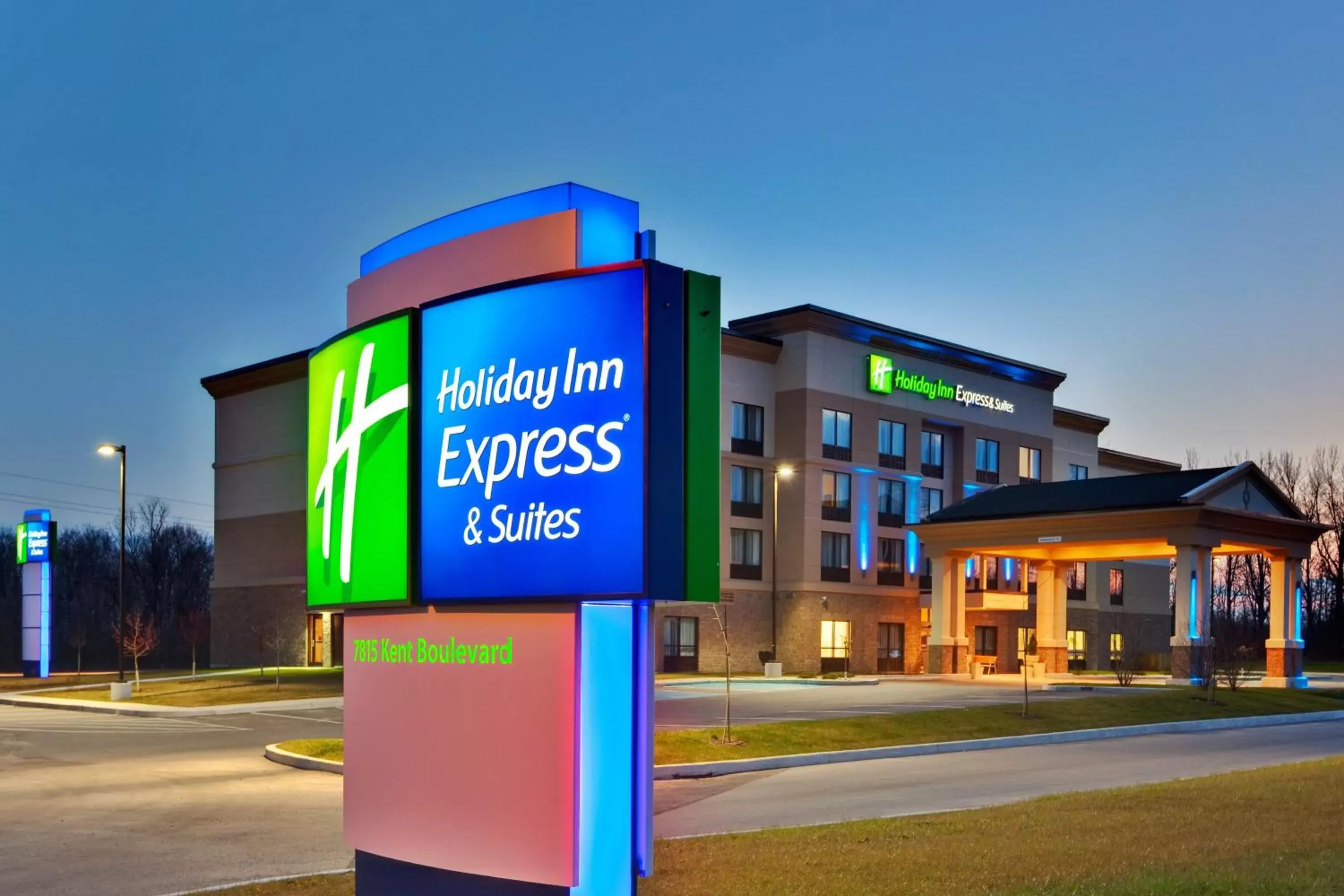 Property Building in Holiday Inn Express Hotel & Suites Brockville, an IHG Hotel