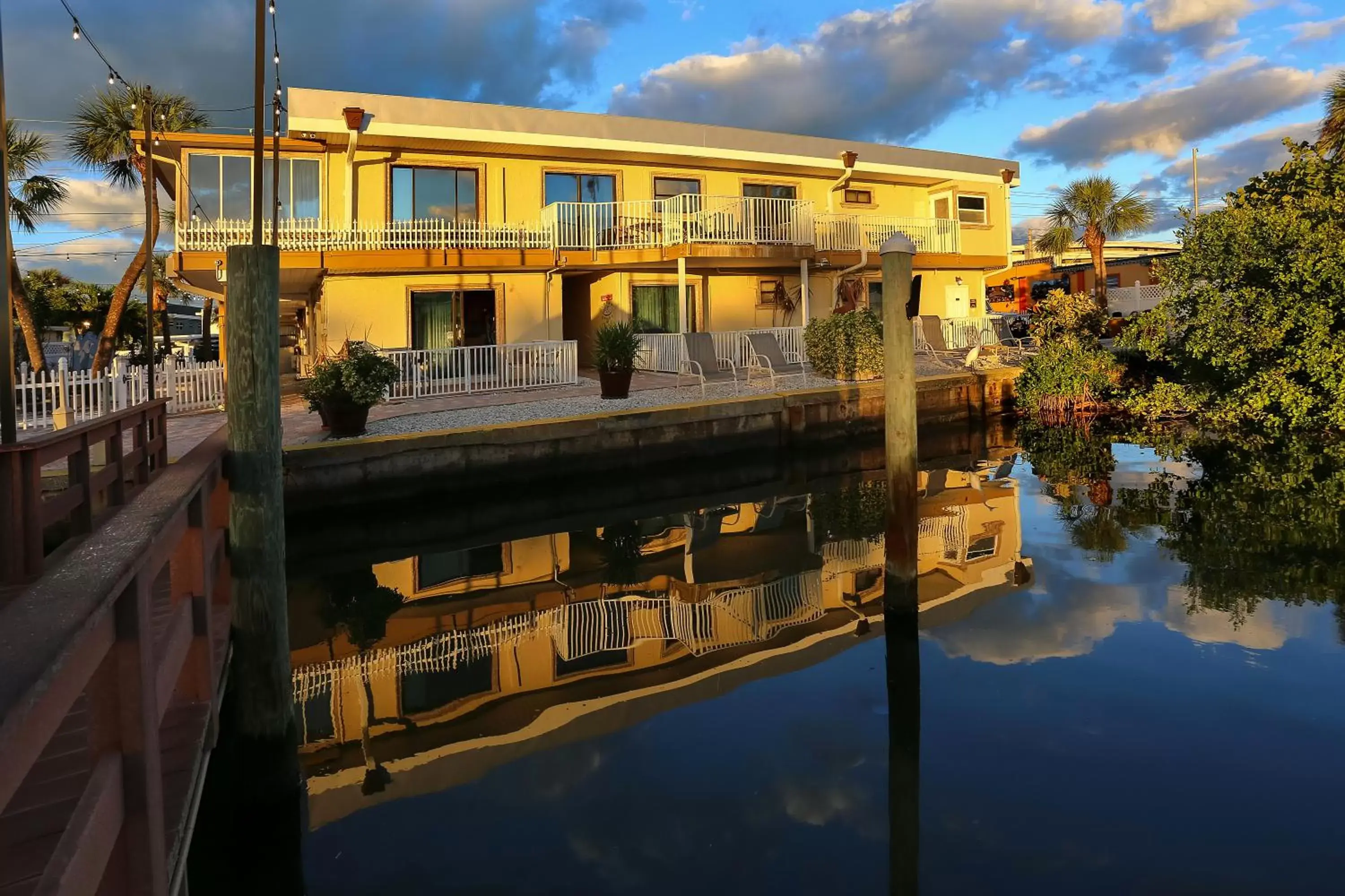 Property Building in Bayview Plaza Waterfront Resort