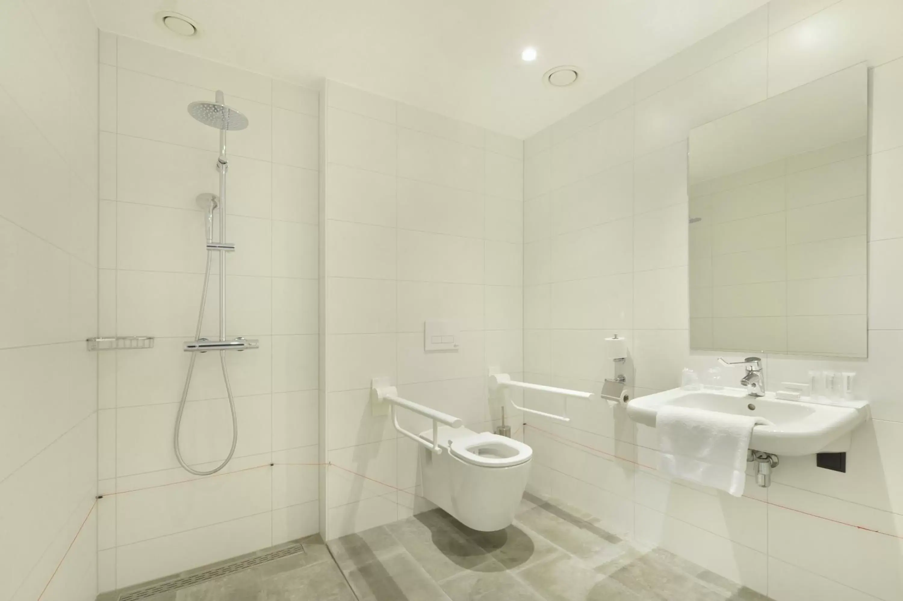 Shower, Bathroom in Van der Valk Hotel Nijmegen-Lent