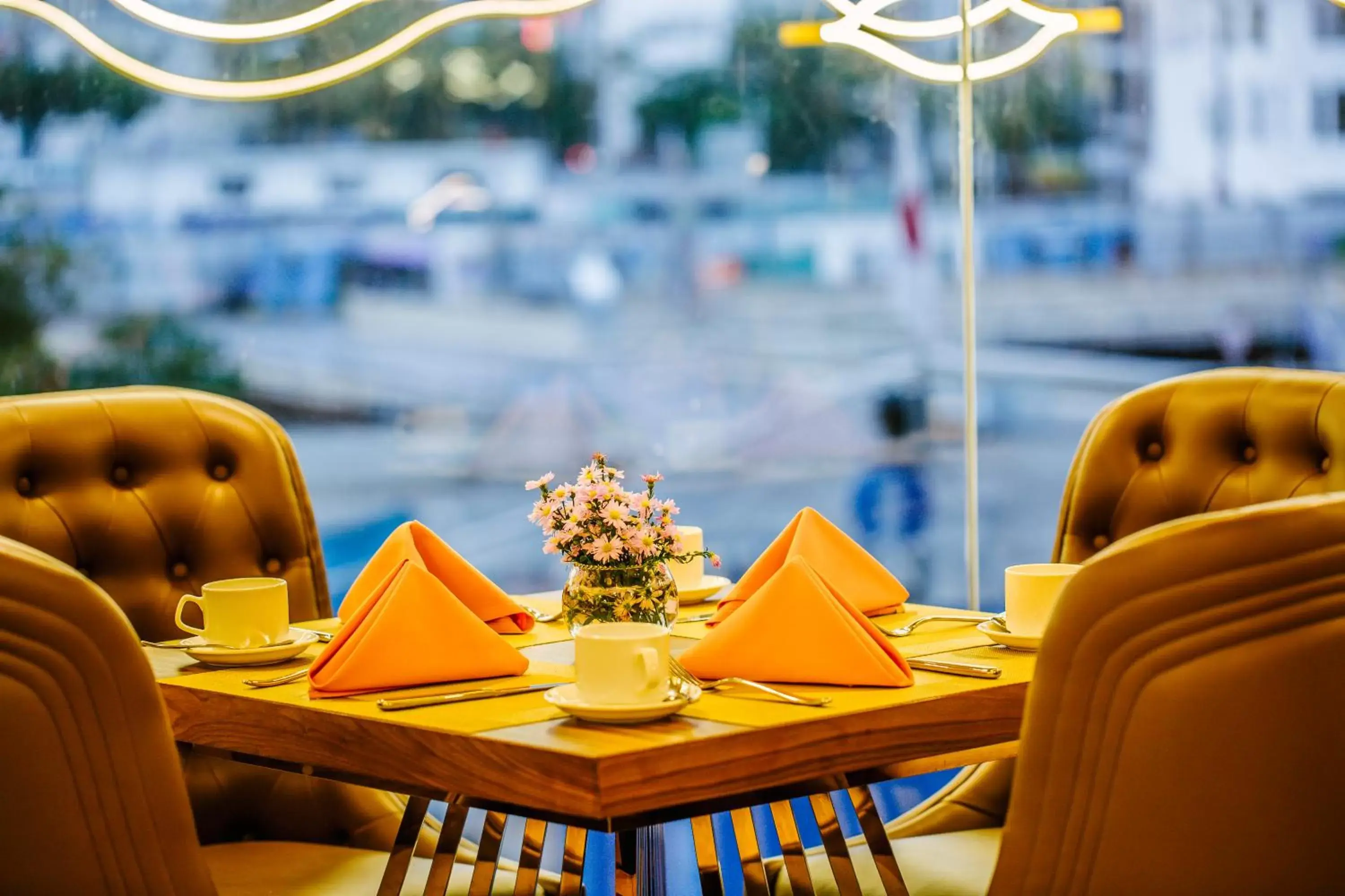 Restaurant/Places to Eat in Winsuites Saigon
