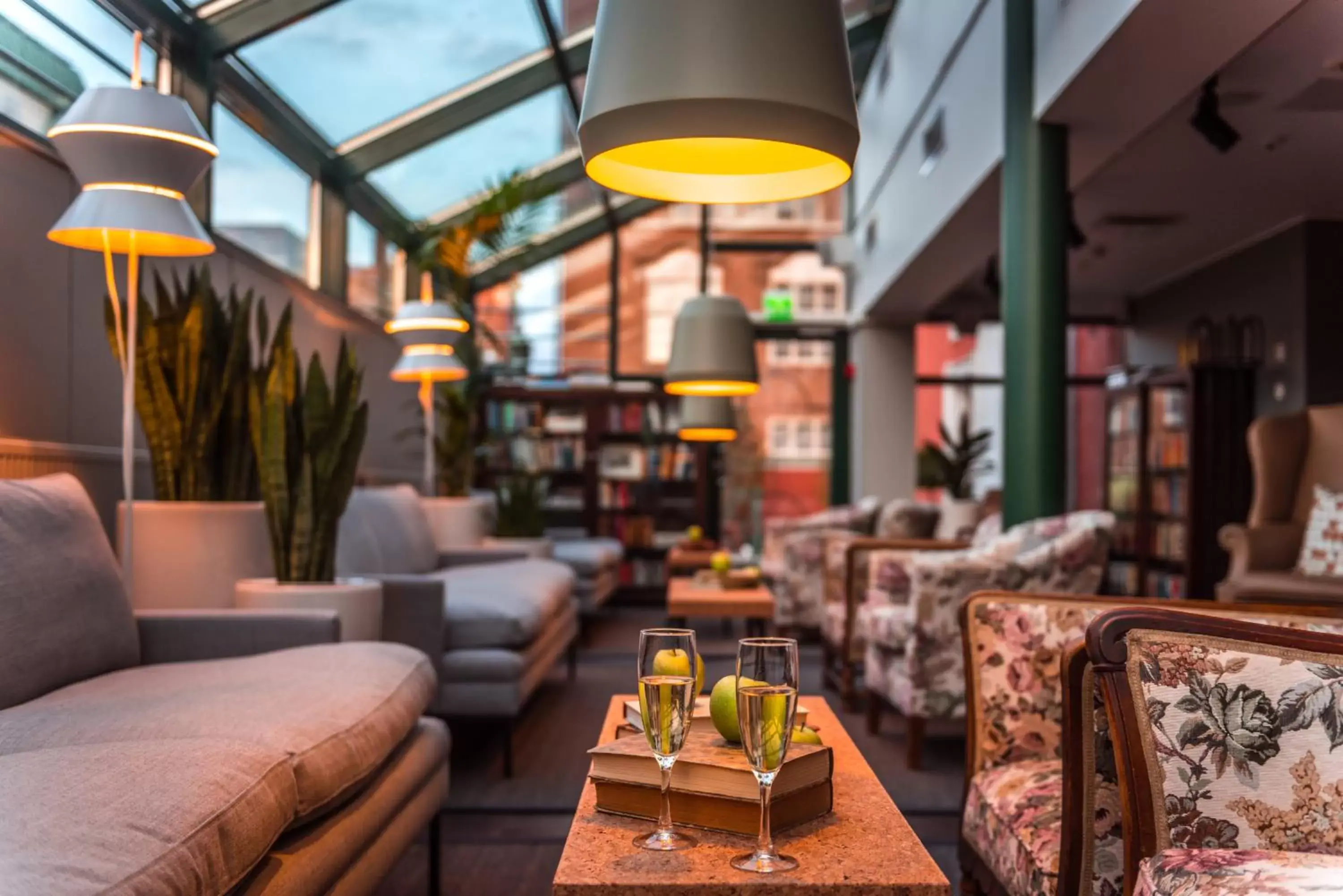 Lounge or bar in Radisson Blu Grand Hotel Tammer