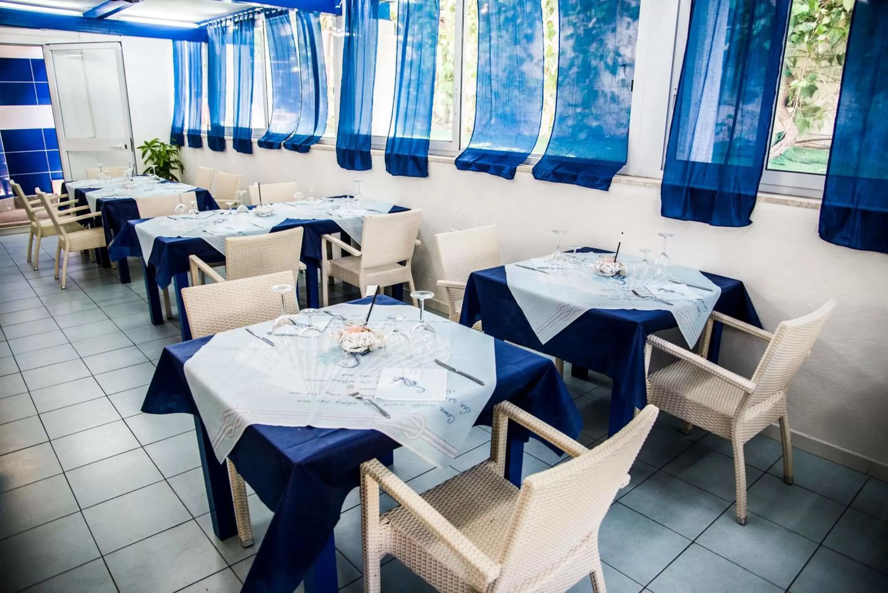 Restaurant/Places to Eat in Hotel Ristorante Meson Feliz