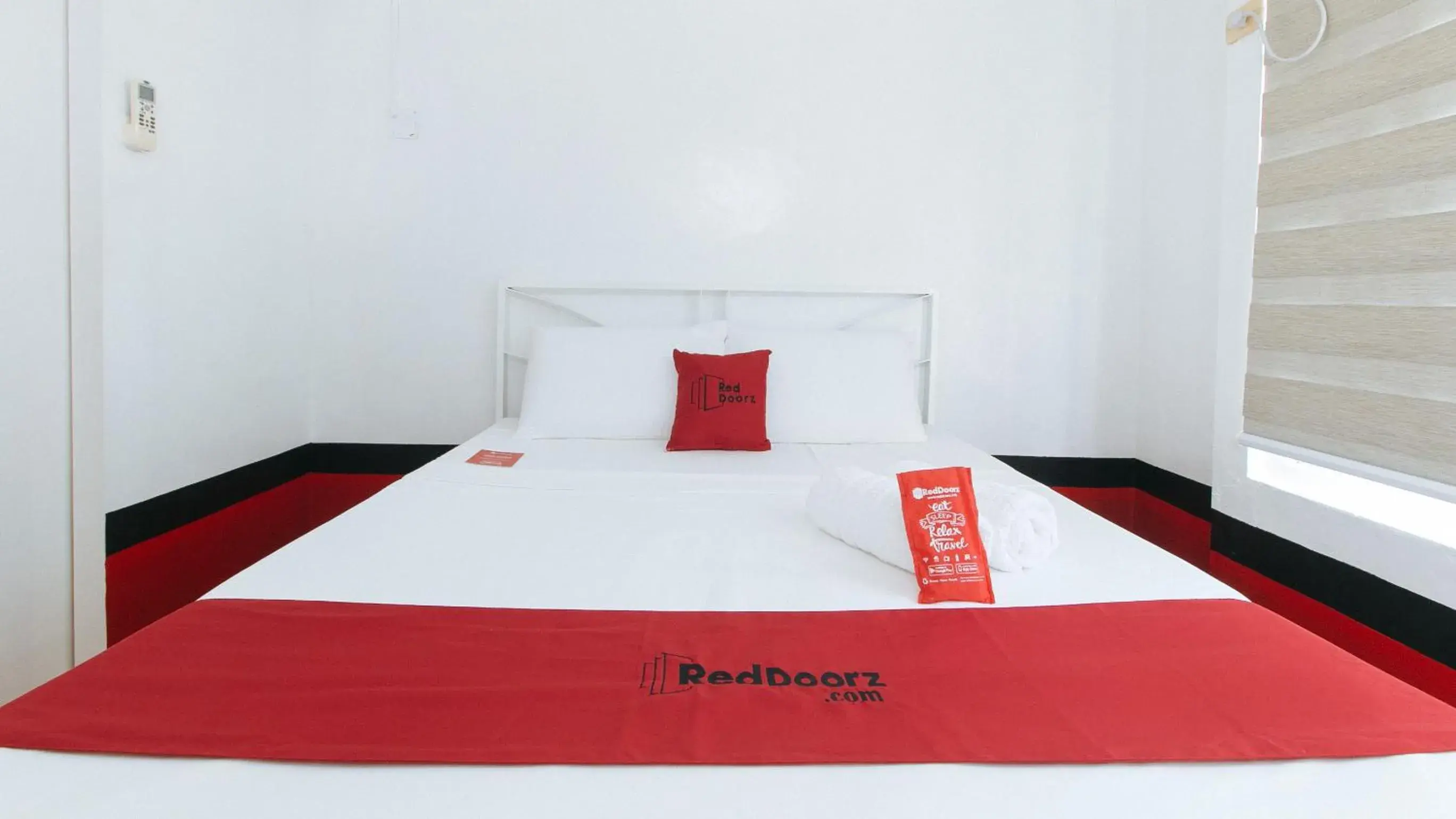 Photo of the whole room, Bed in RedDoorz The Providence Tower - Vaccinated Staff