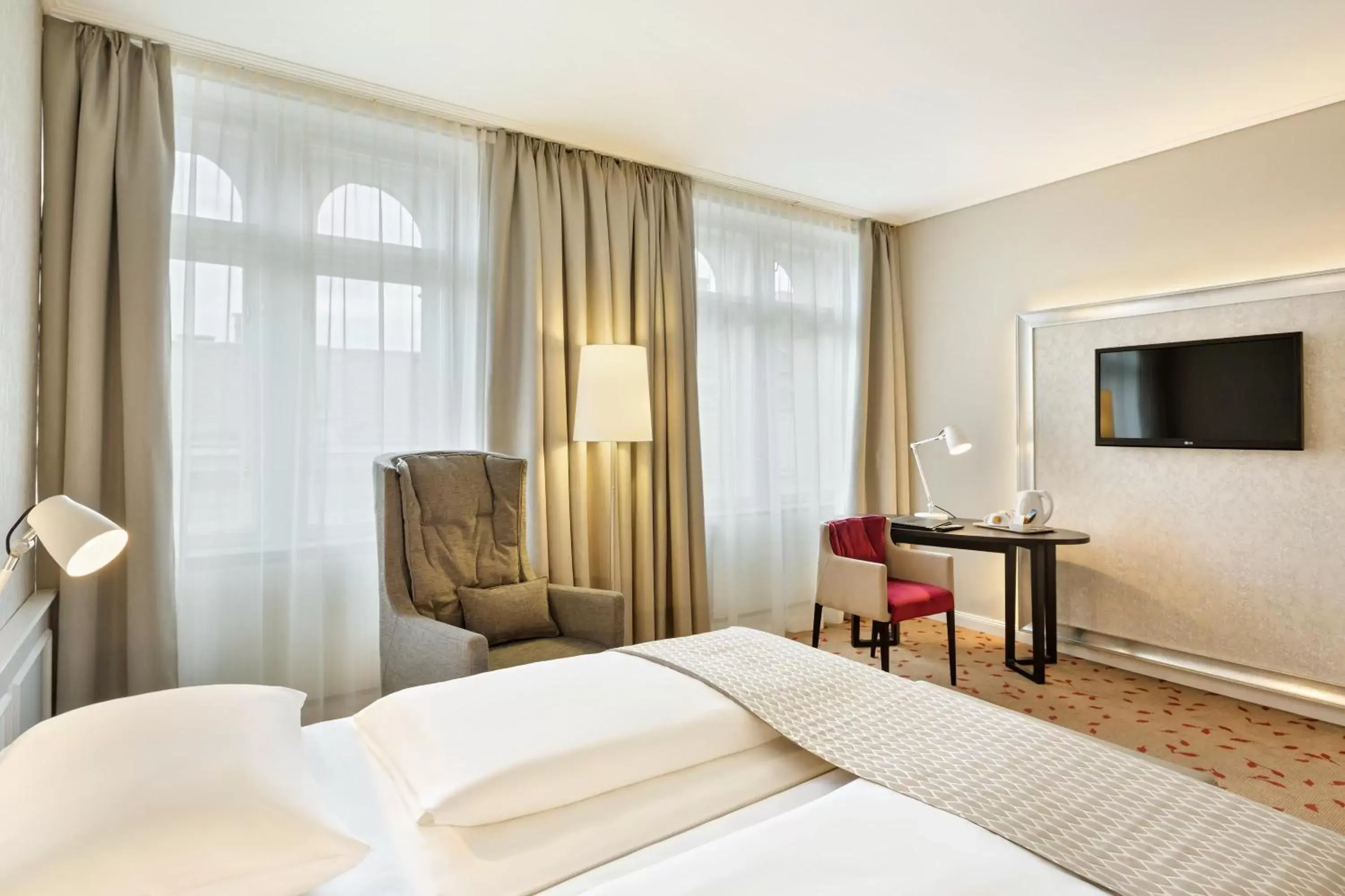 Photo of the whole room, Bed in Hotel Rathauspark Wien, a member of Radisson Individuals