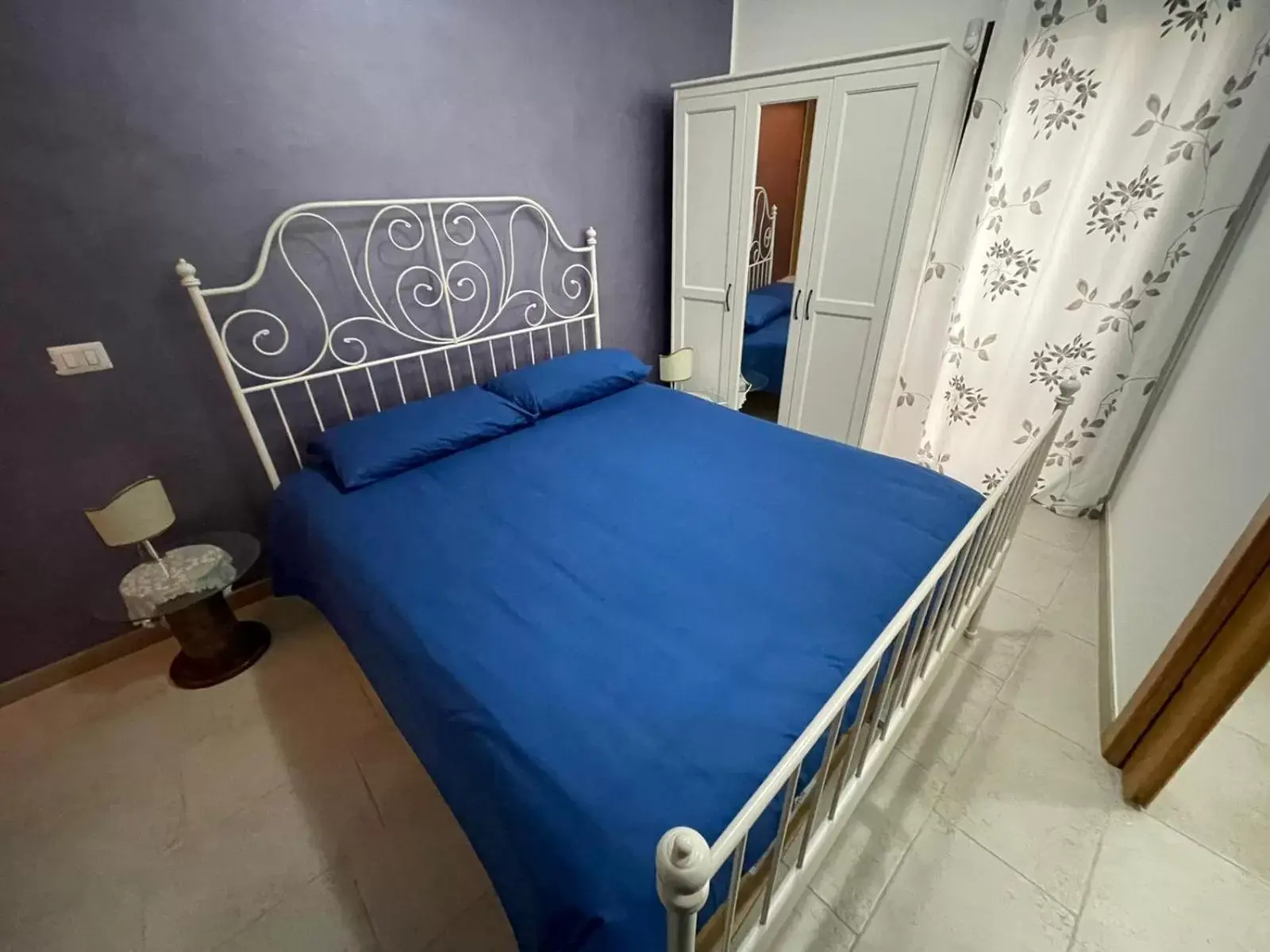 Bedroom, Bed in Il Borgo Antico B & B
