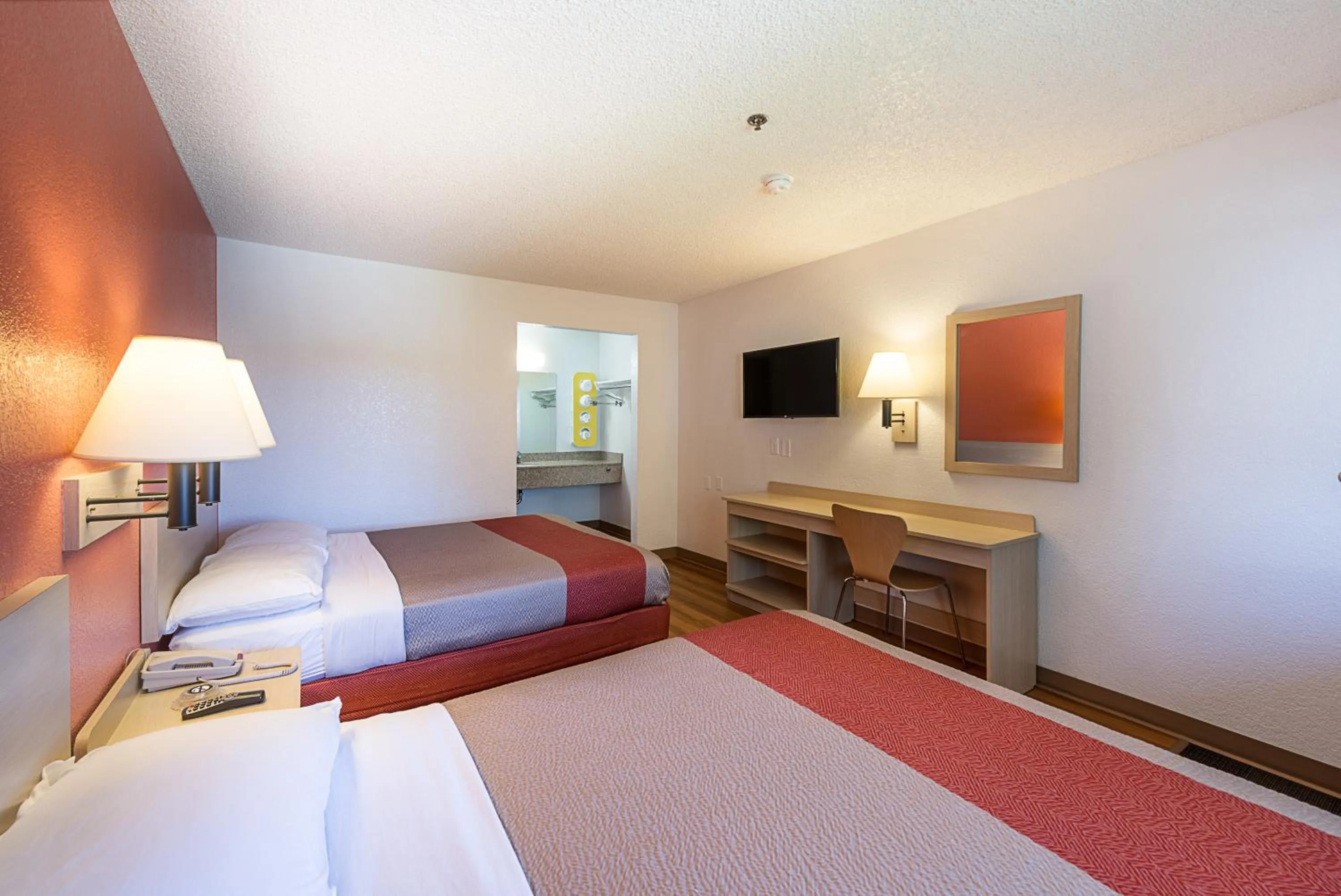 Bedroom, Bed in Motel 6-Sparks, NV - Airport - Sparks