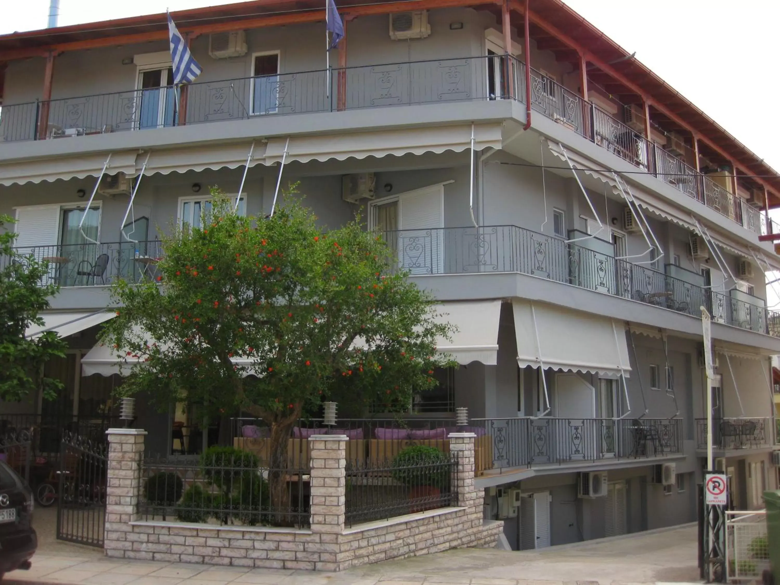 Property Building in Alexandros