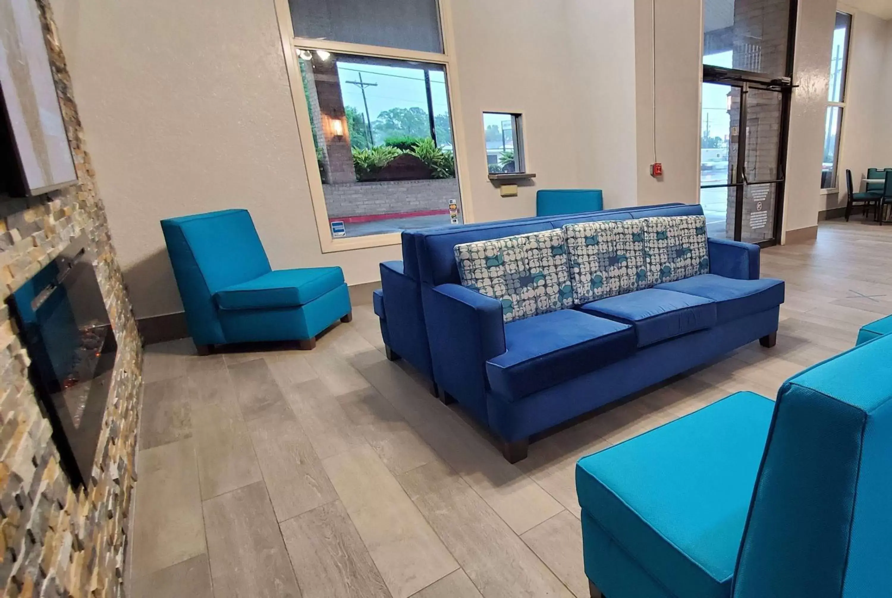 Lobby or reception, Seating Area in Days Inn by Wyndham Beaumont