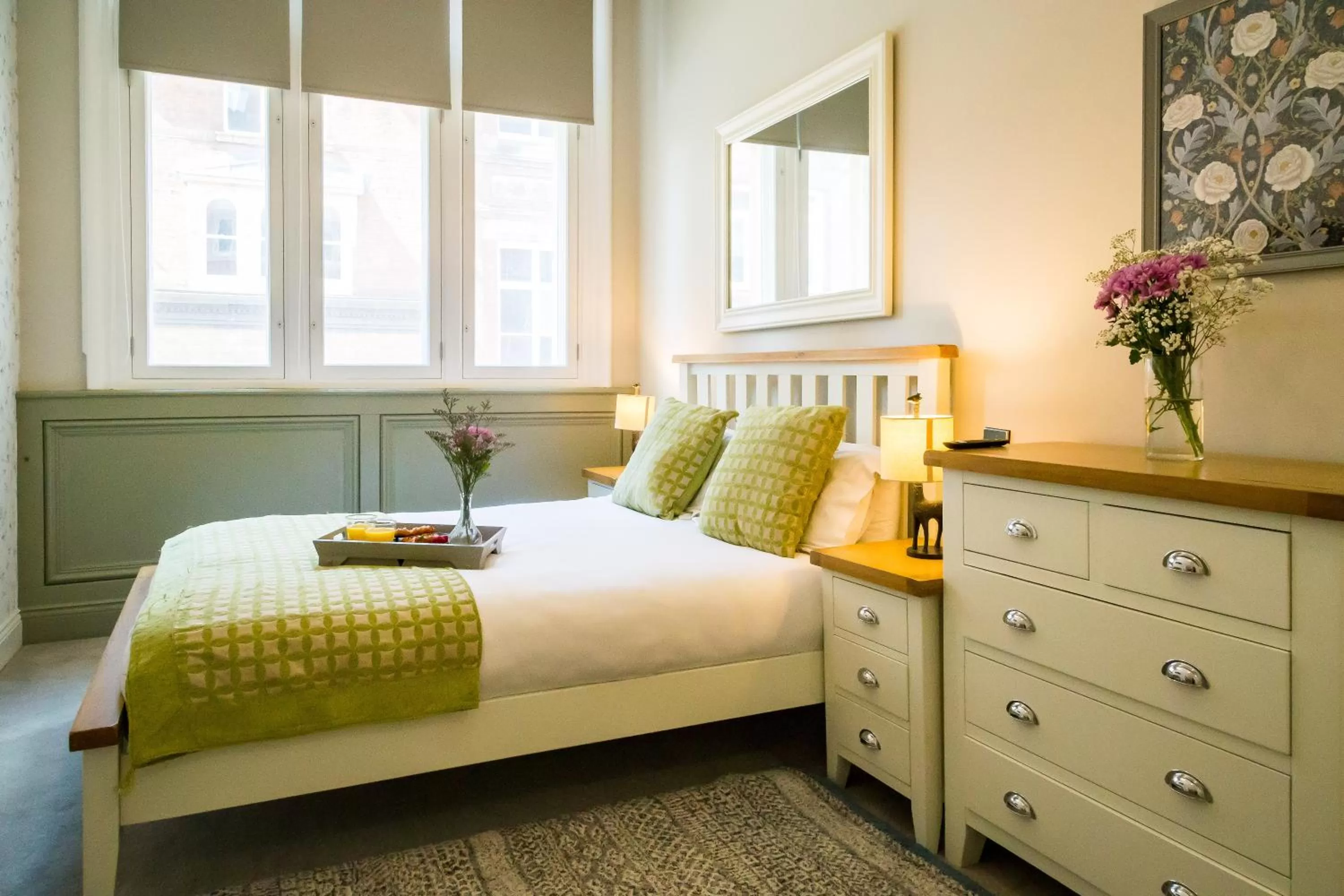 Bed in Goodramgate Apartments