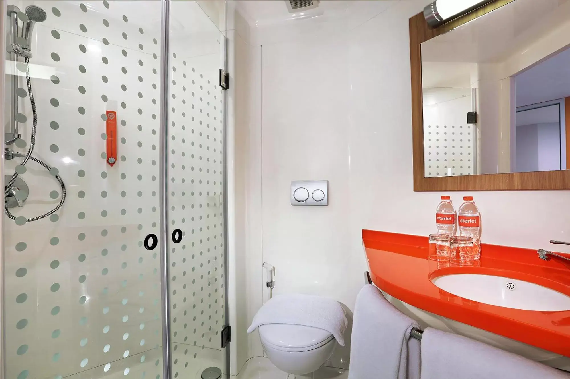 Shower, Bathroom in Starlet Hotel Serpong