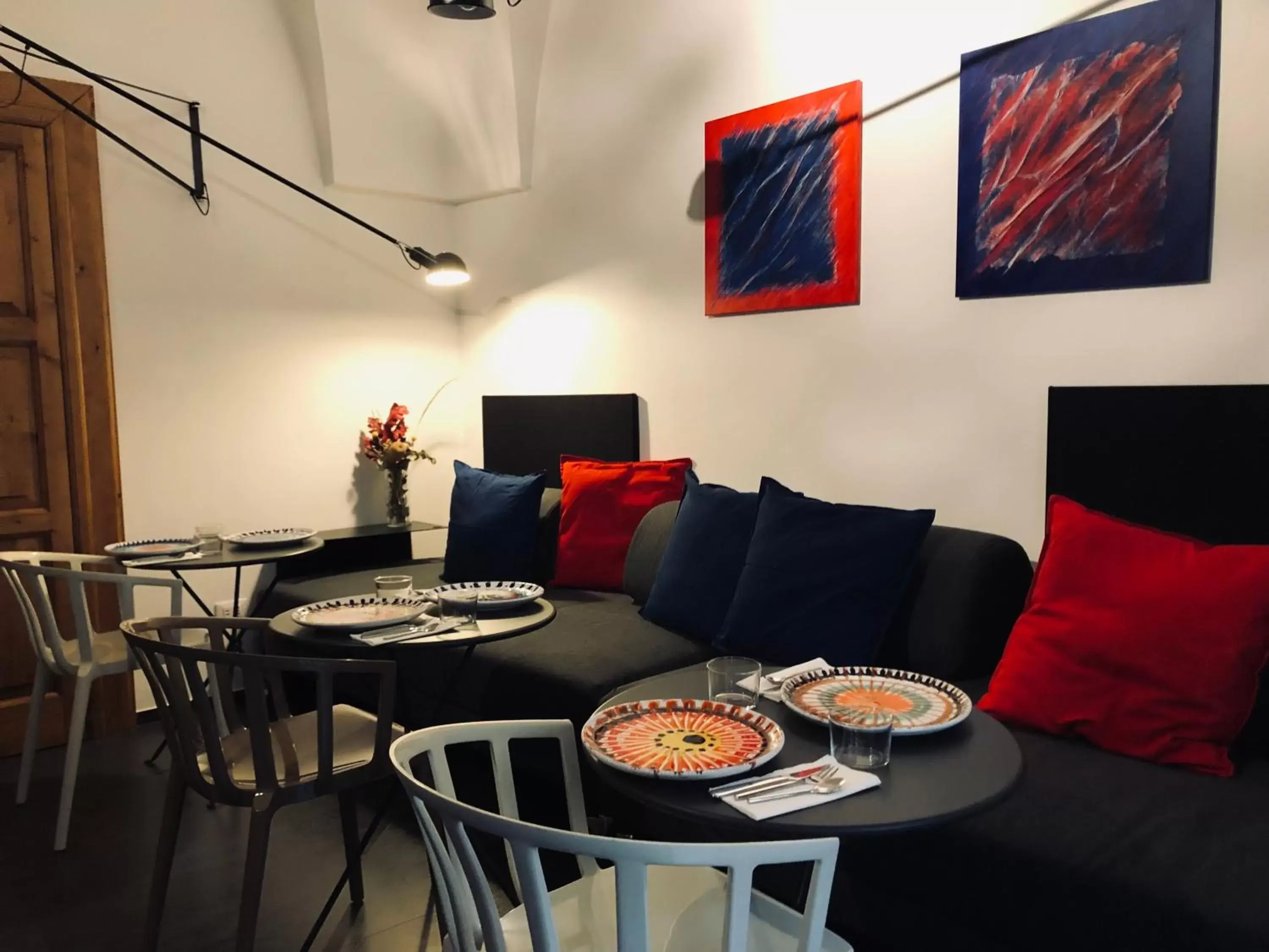Dining Area in Biancofiore Apartments