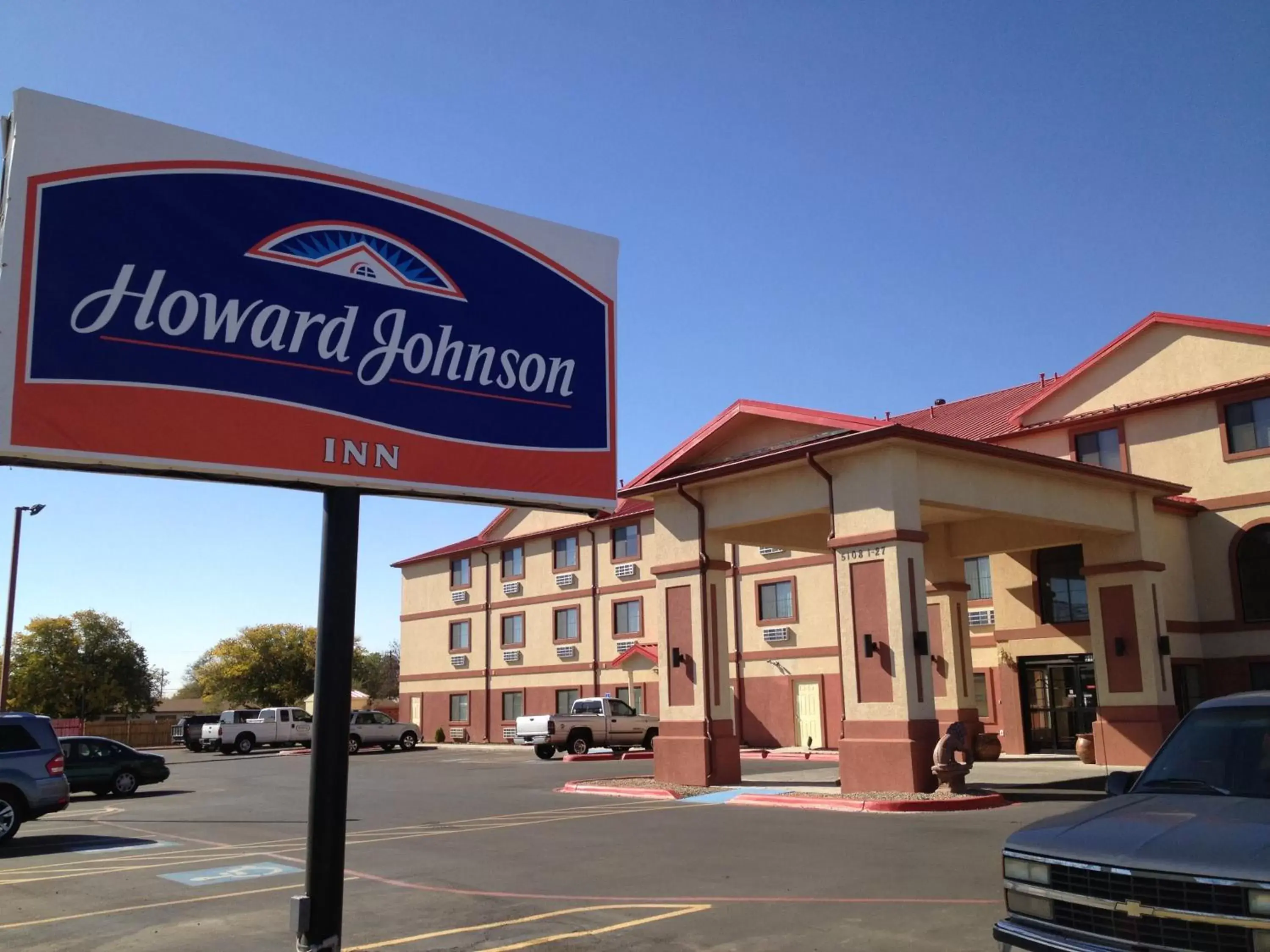Facade/entrance in Howard Johnson by Wyndham Lubbock TX Facade/entrance in Howard Johnson by Wyndham Lubbock TX