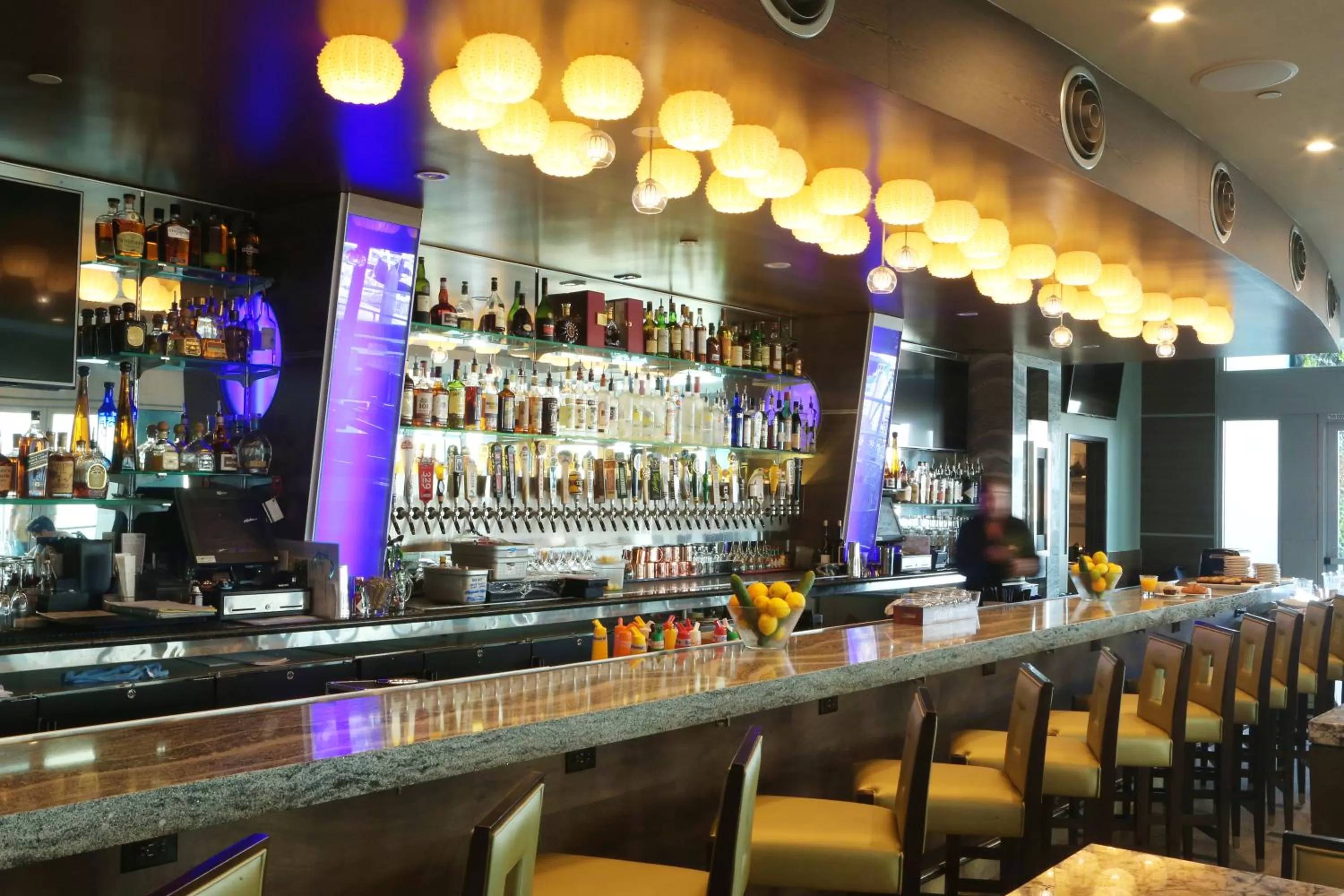 Restaurant/places to eat in Shade Hotel Redondo Beach