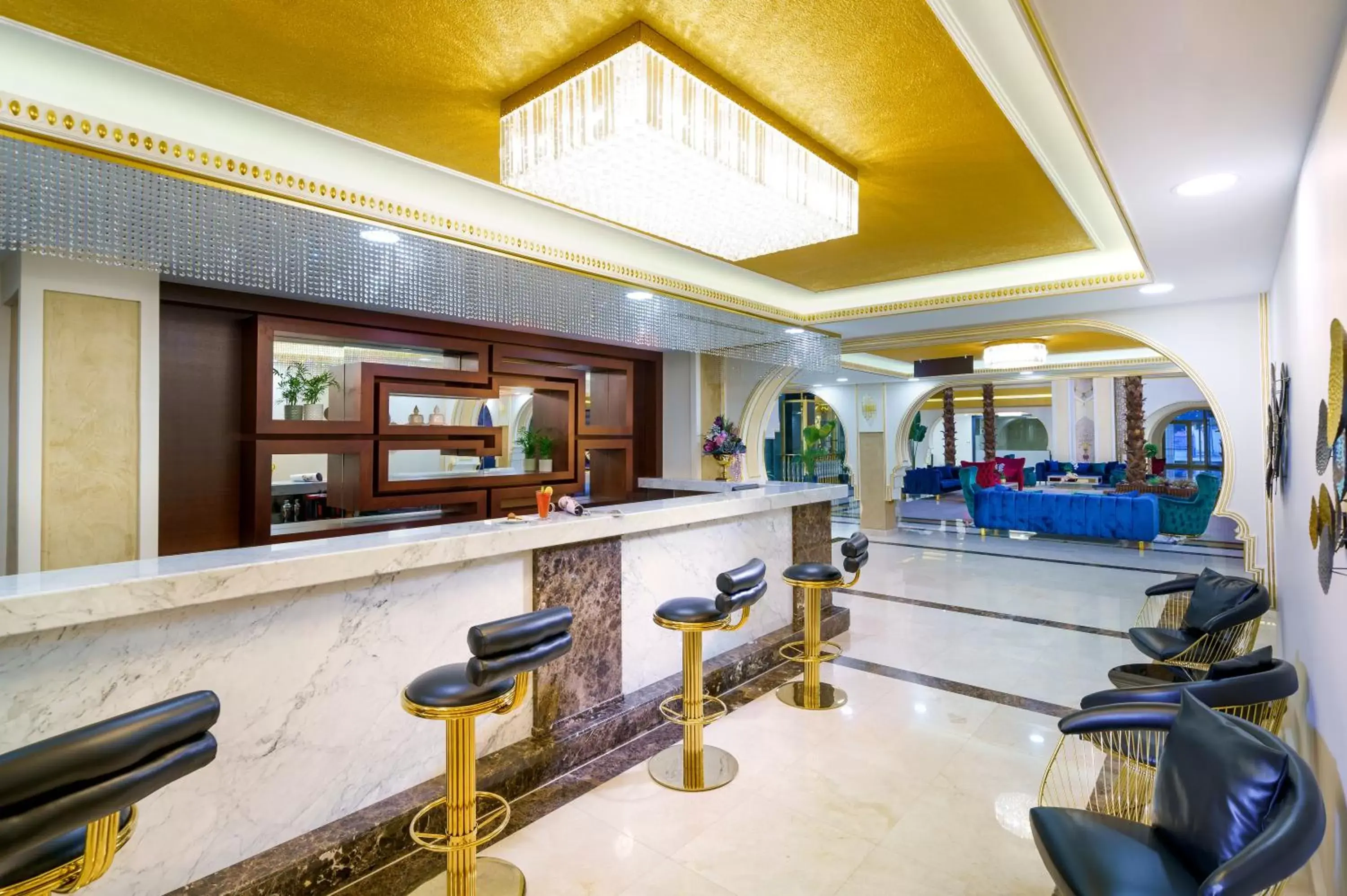 Lobby or reception, Lounge/Bar in Ramada Plaza by Wyndham Silivri