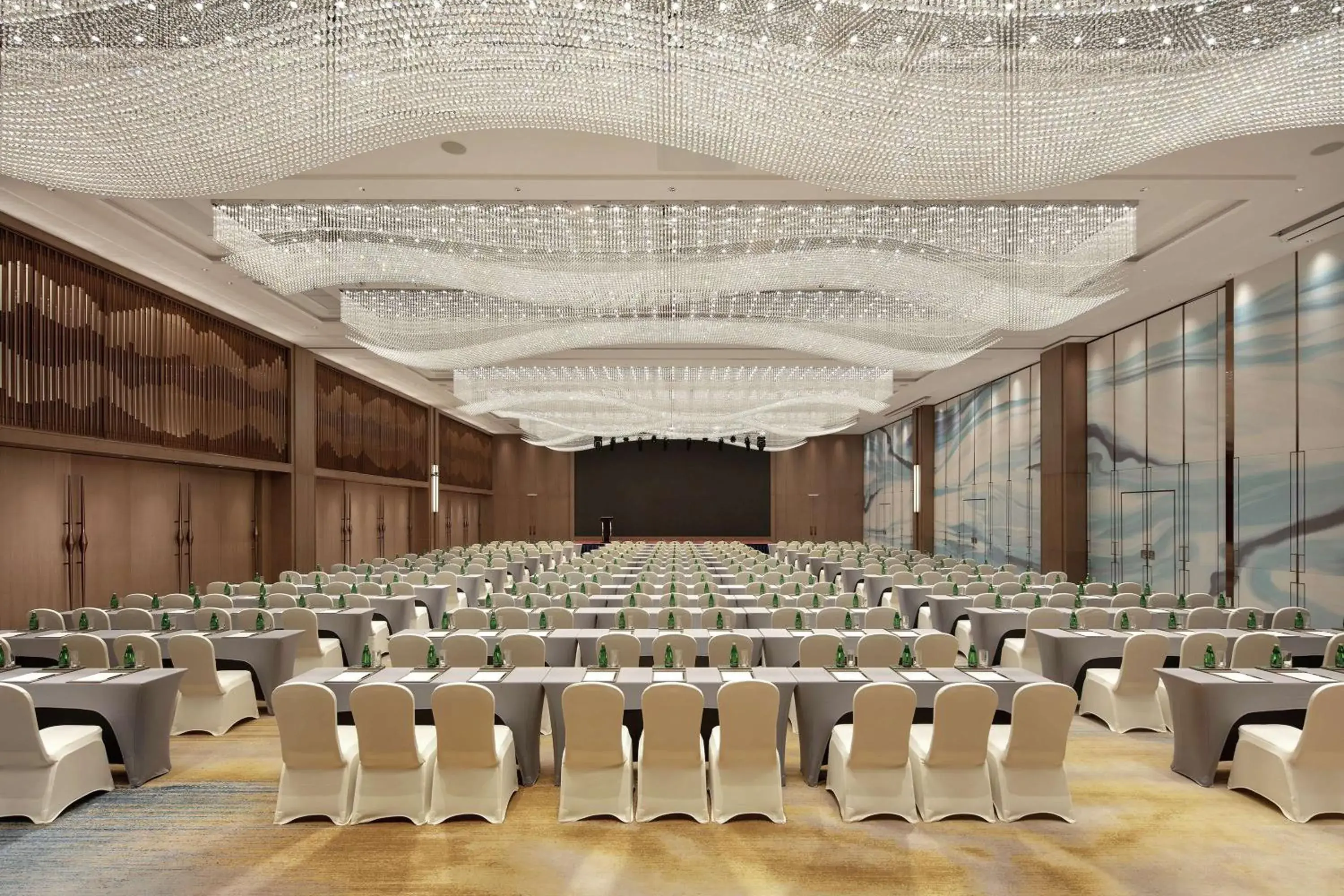 Meeting/conference room in Doubletree By Hilton Suzhou Wujiang