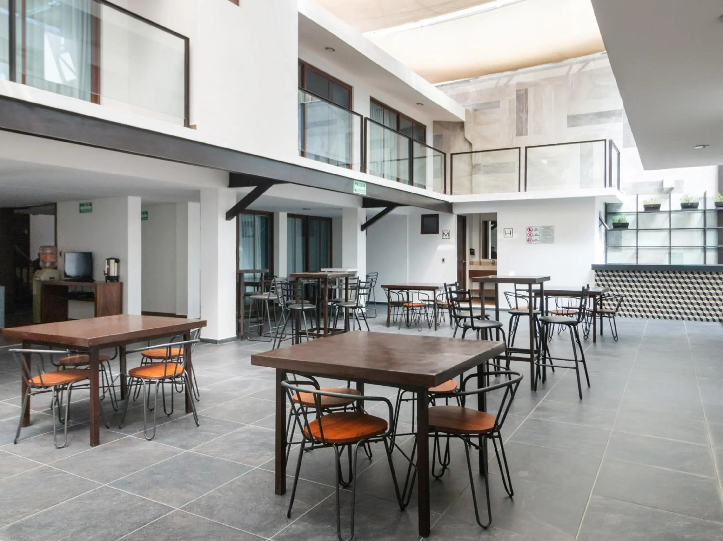 Lounge or bar, Restaurant/Places to Eat in Fraga Hotel Boutique