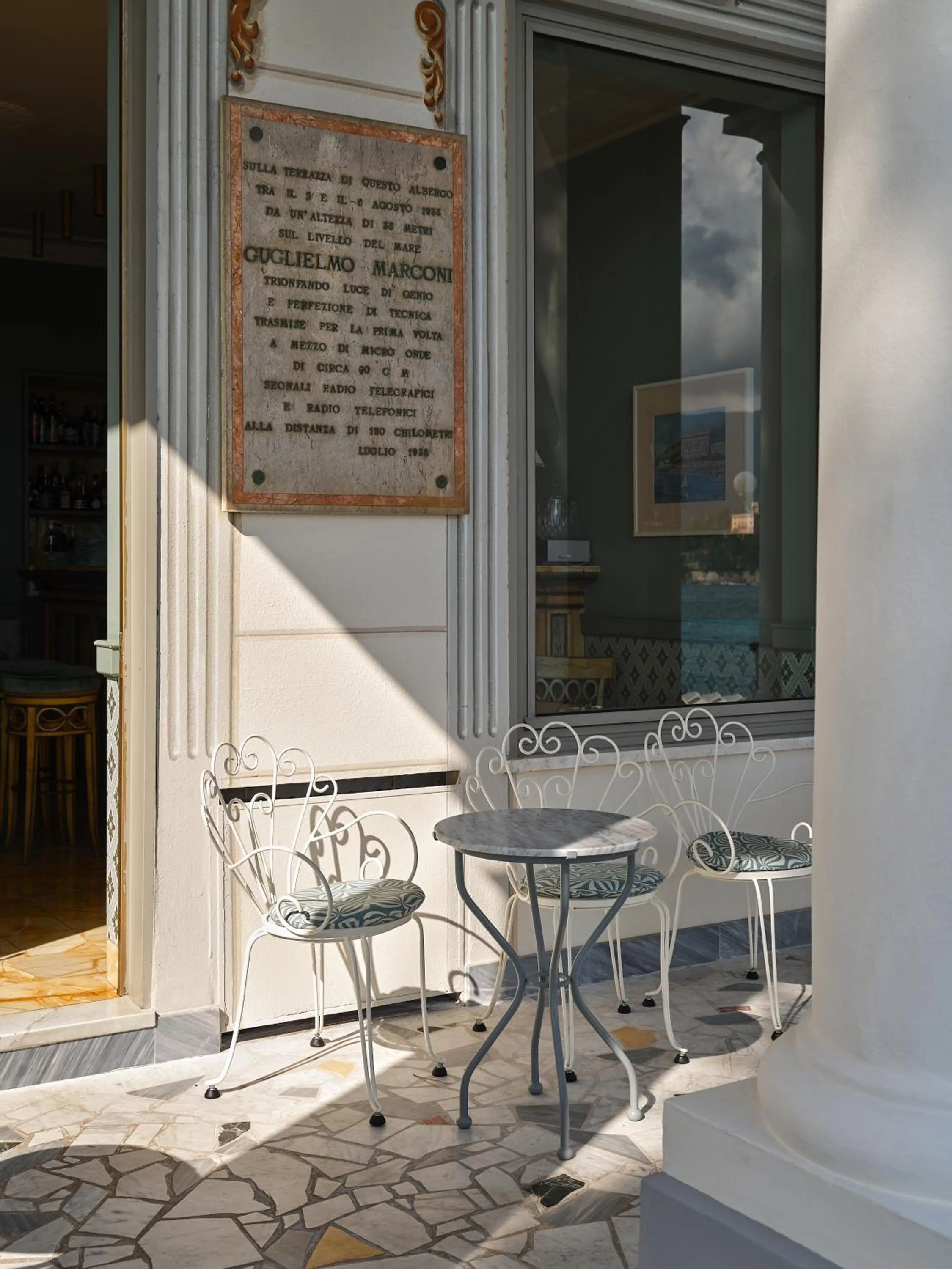 Lounge or bar in Grand Hotel Miramare