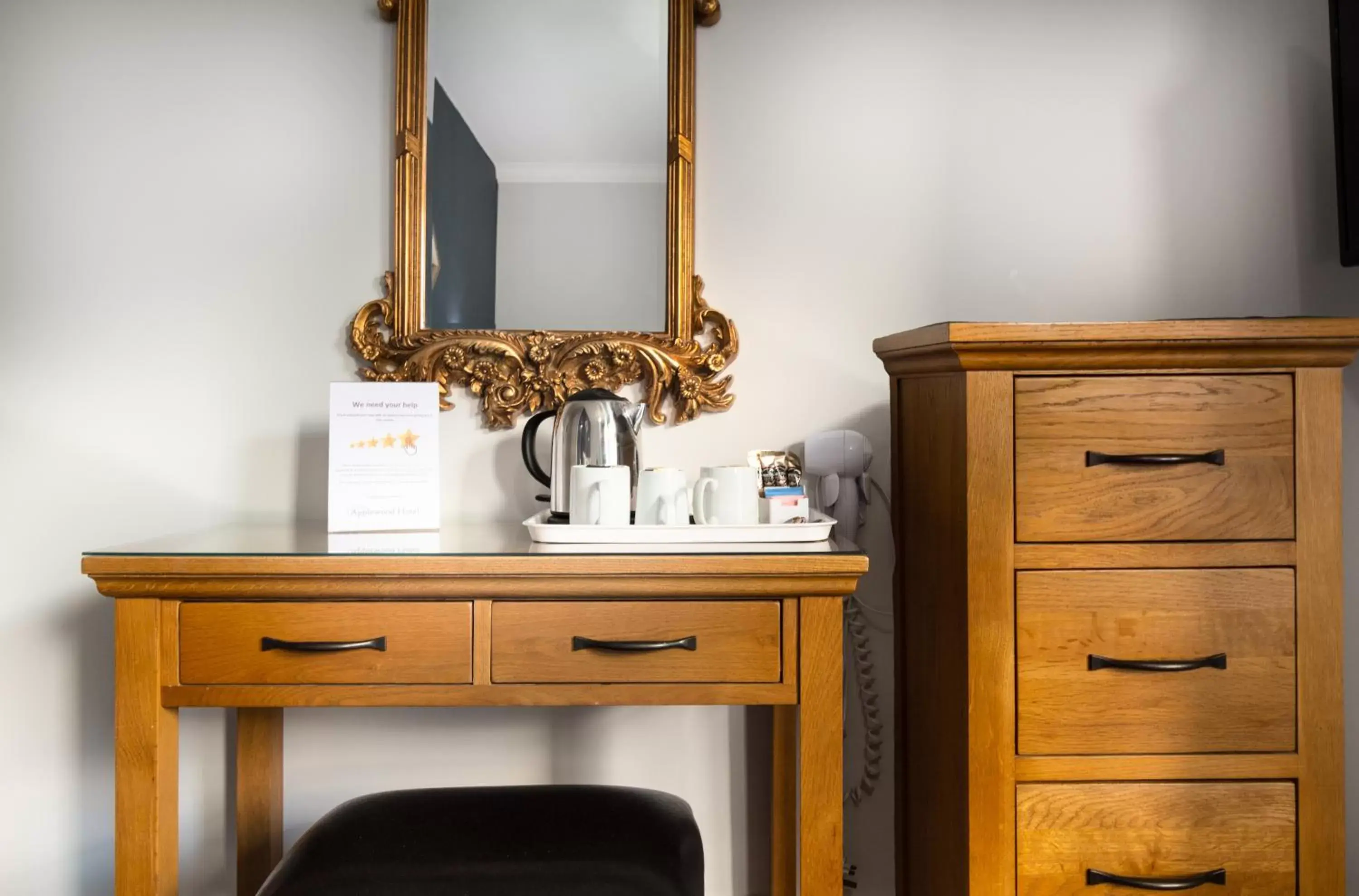 Bedroom in Applewood Hotel Bedroom in Applewood Hotel