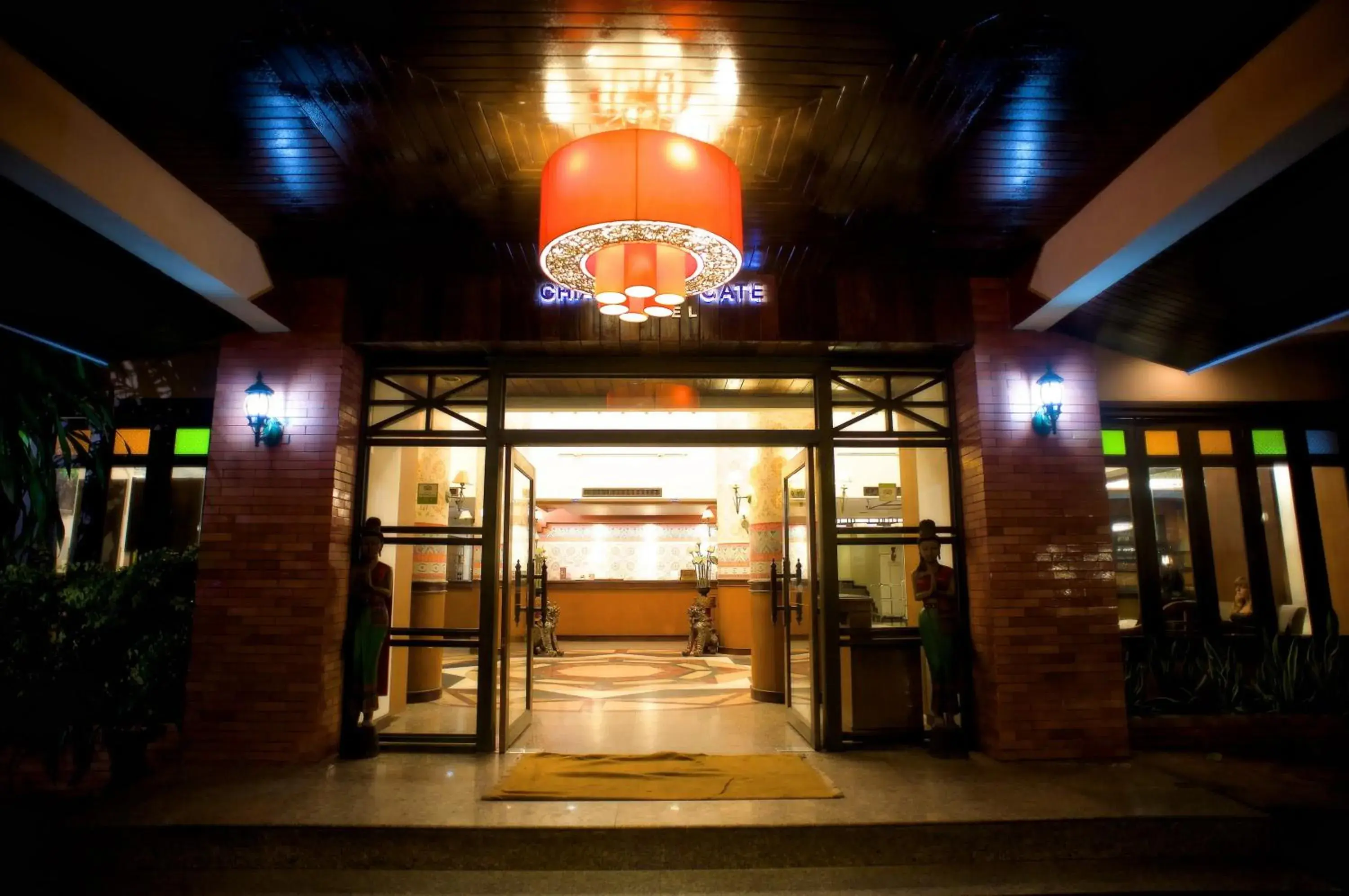 Facade/entrance in Chiangmai Gate Hotel