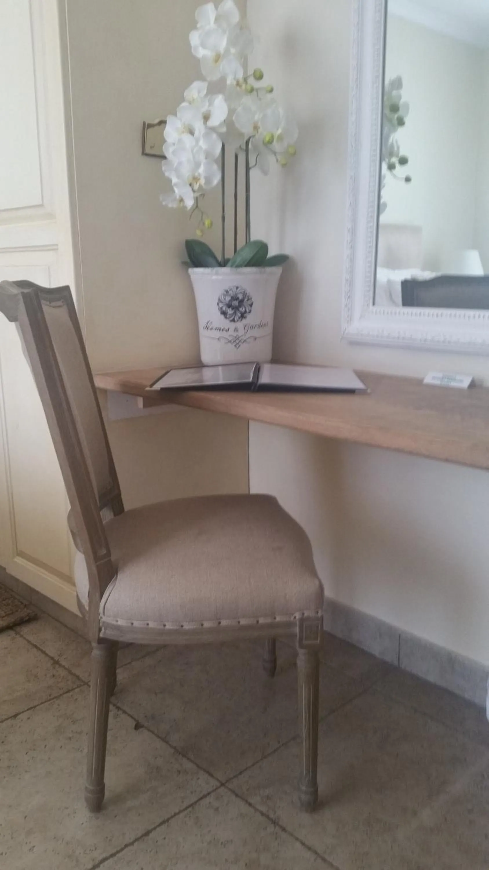 Area and facilities in Sandals Guest House