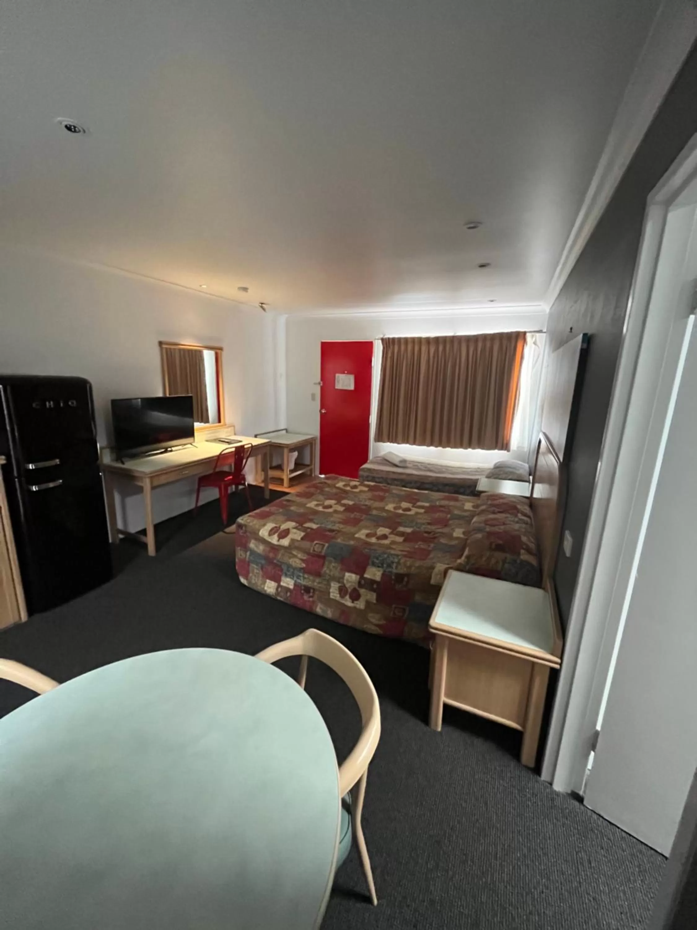 Superior Family Room in Chelsea Motor Inn