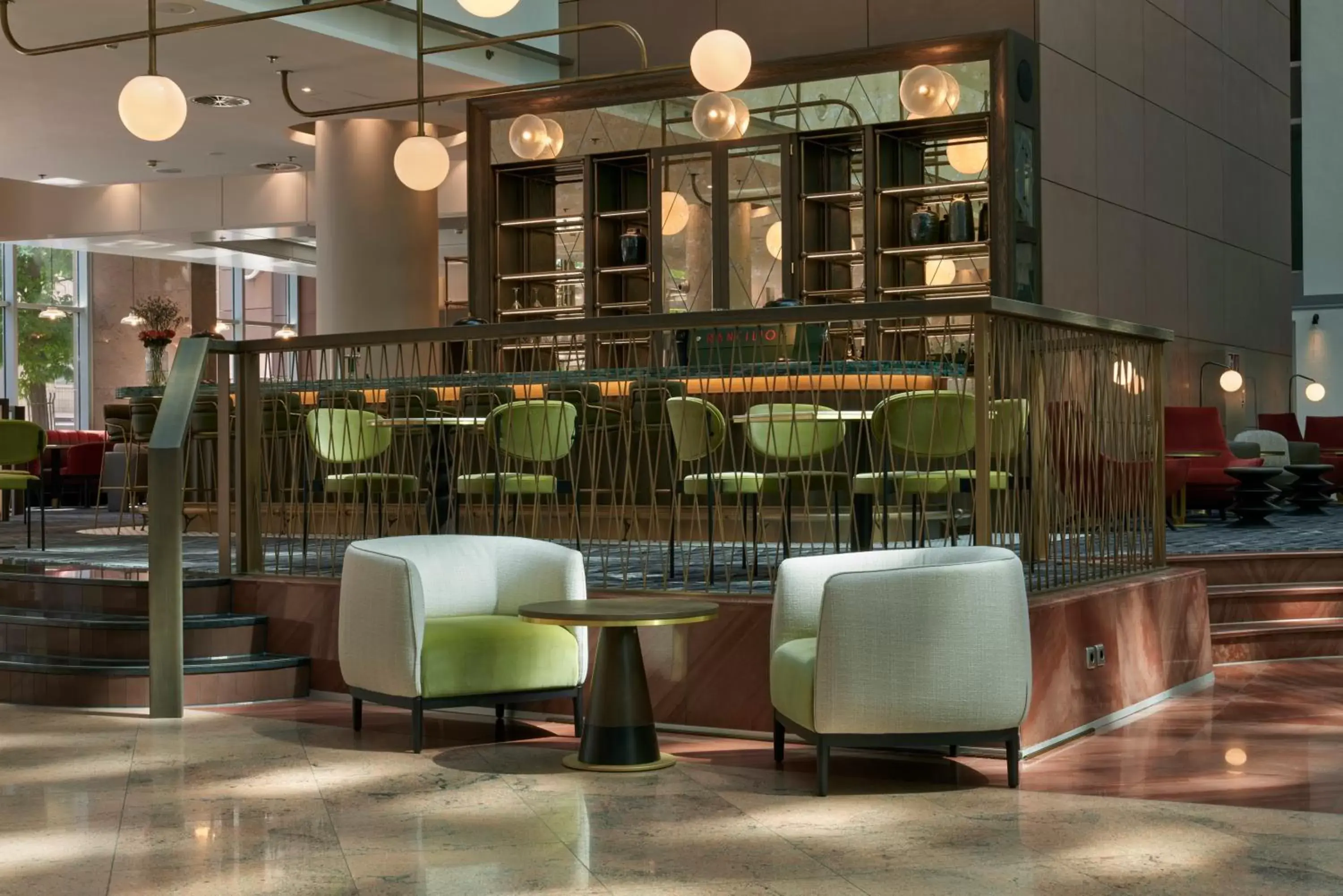 Restaurant/places to eat, Lounge/Bar in Hilton Frankfurt City Centre