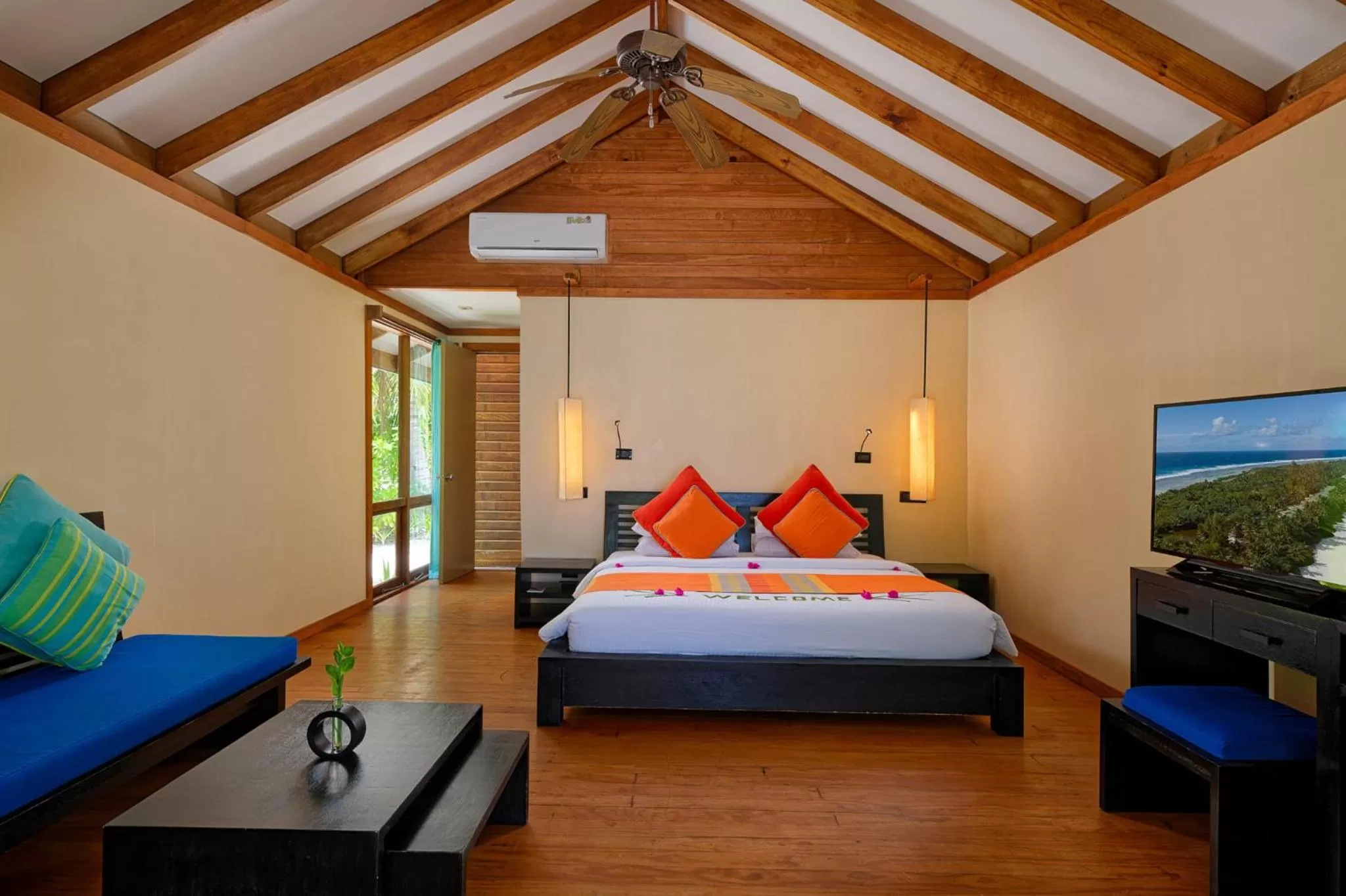 Bed in Canareef Resort Maldives