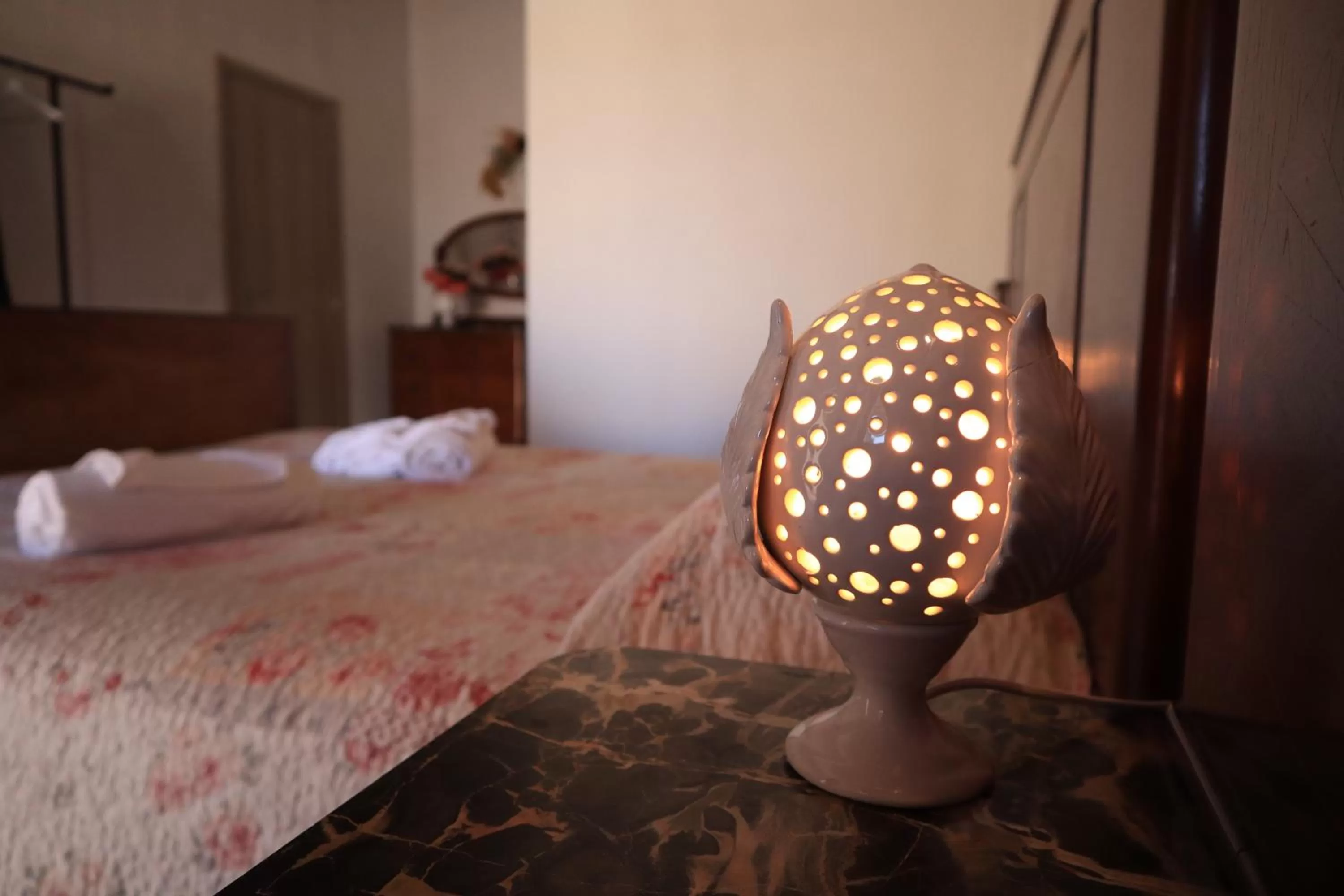 Decorative detail, Bed in Agriturismo Masseria Alberotanza