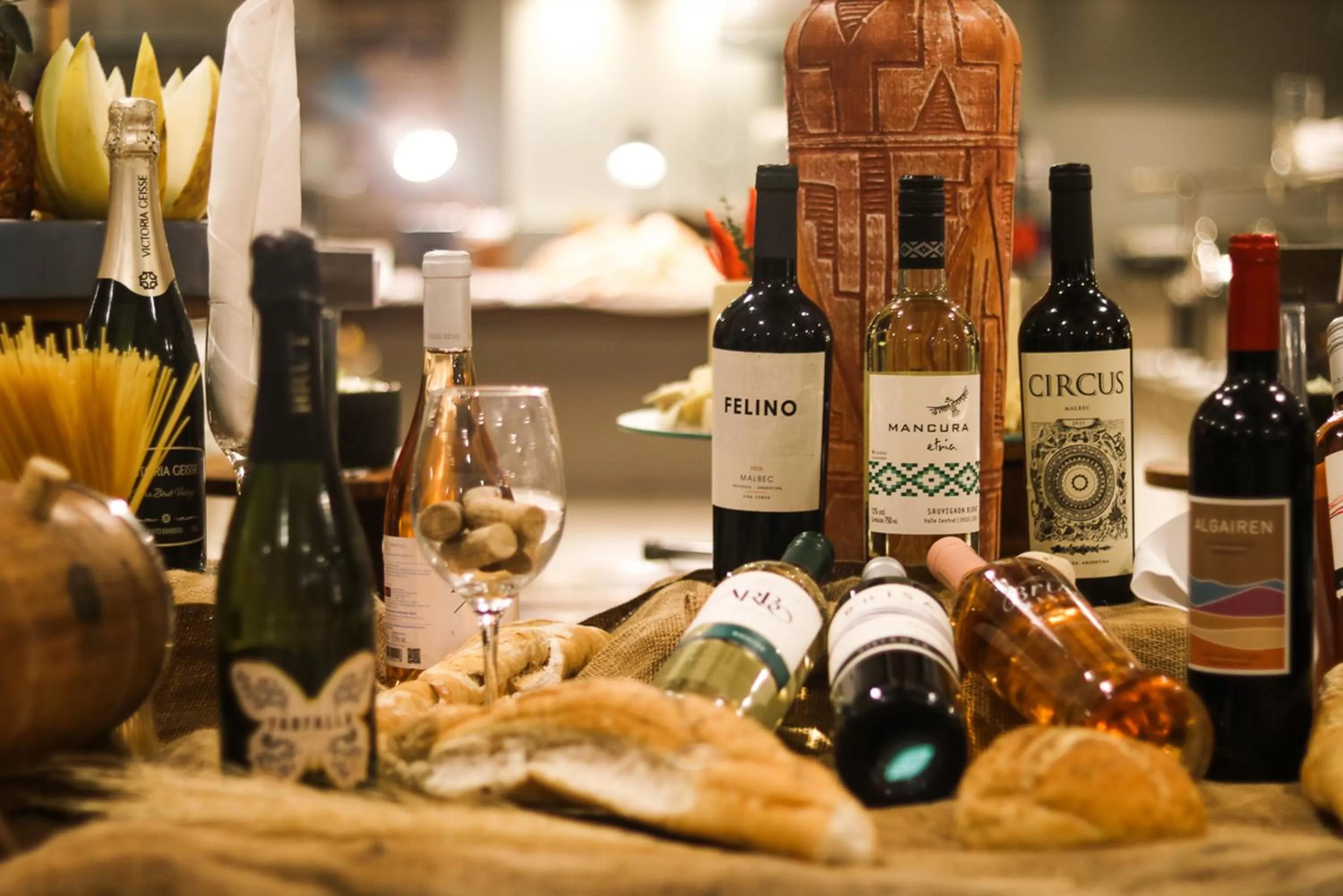 Food and drinks in Búzios Beach Resort by WAM Experience