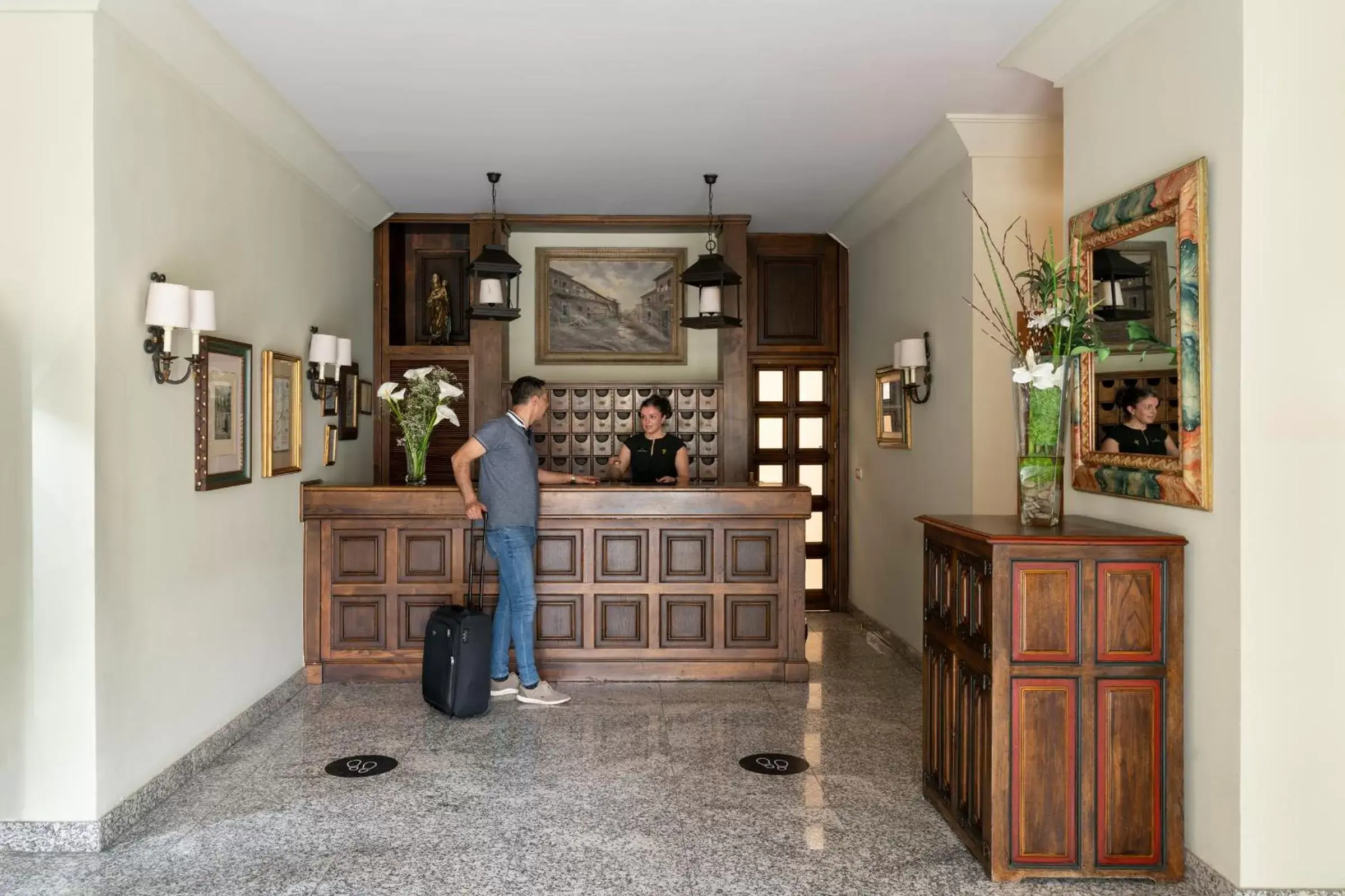 Lobby or reception in Parador de Vilalba