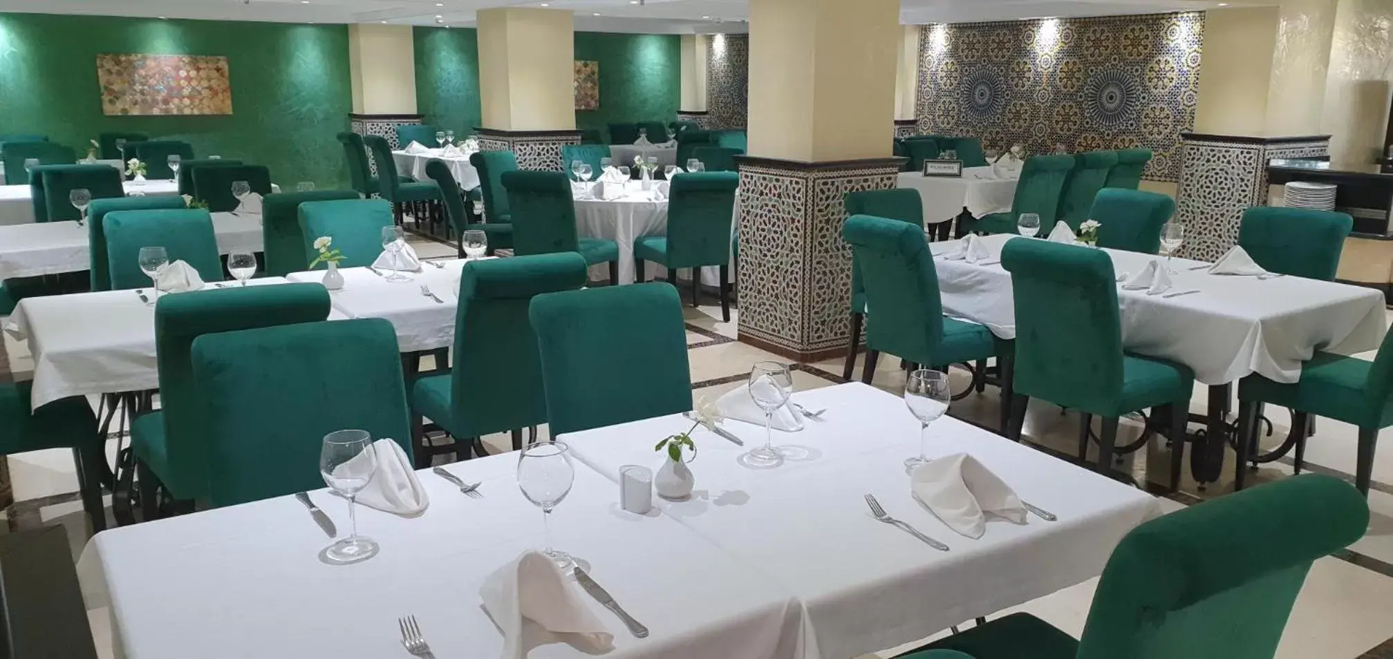 Breakfast, Restaurant/Places to Eat in Farah Rabat