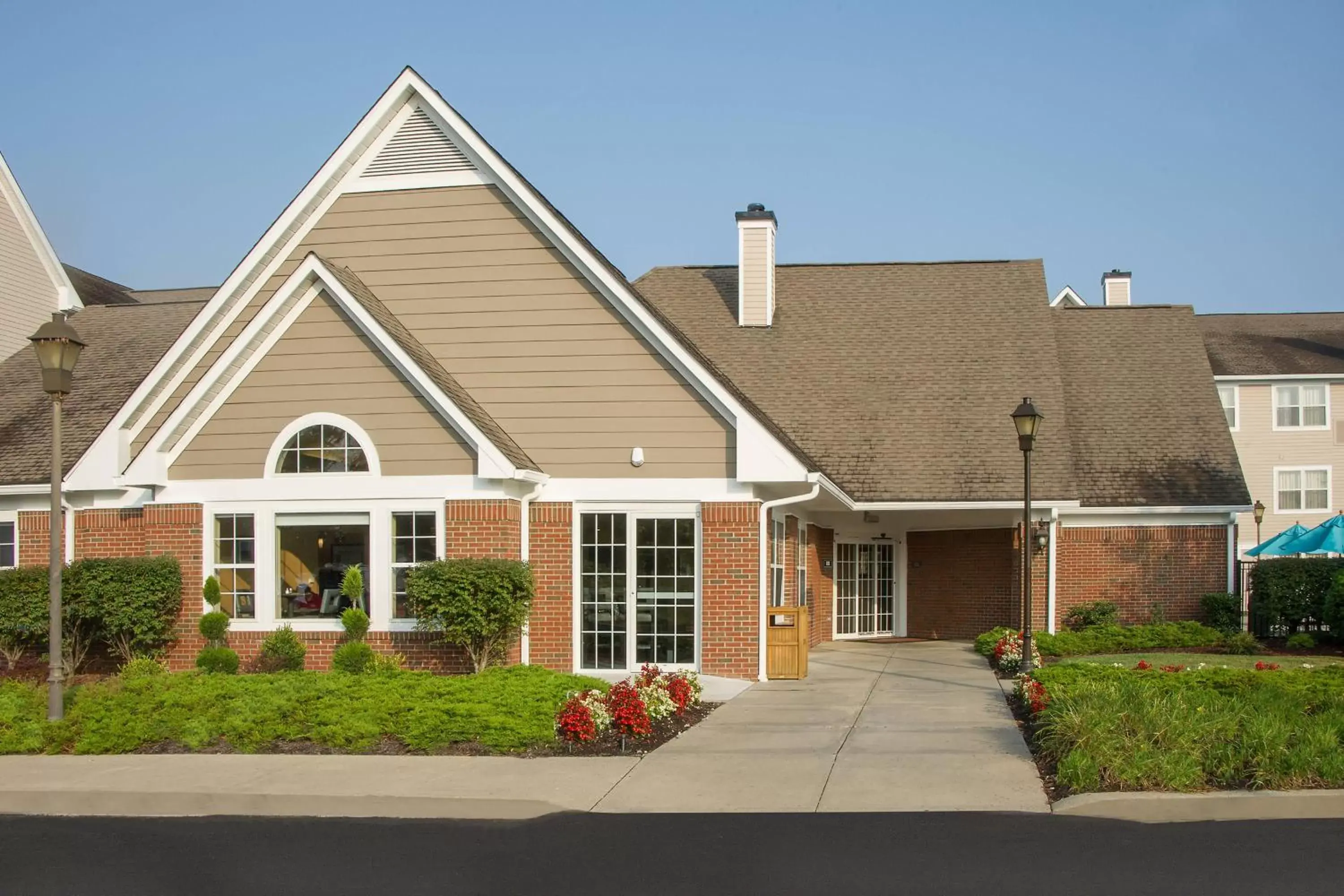 Property building in Sonesta ES Suites Charlottesville University Property building in Sonesta ES Suites Charlottesville University