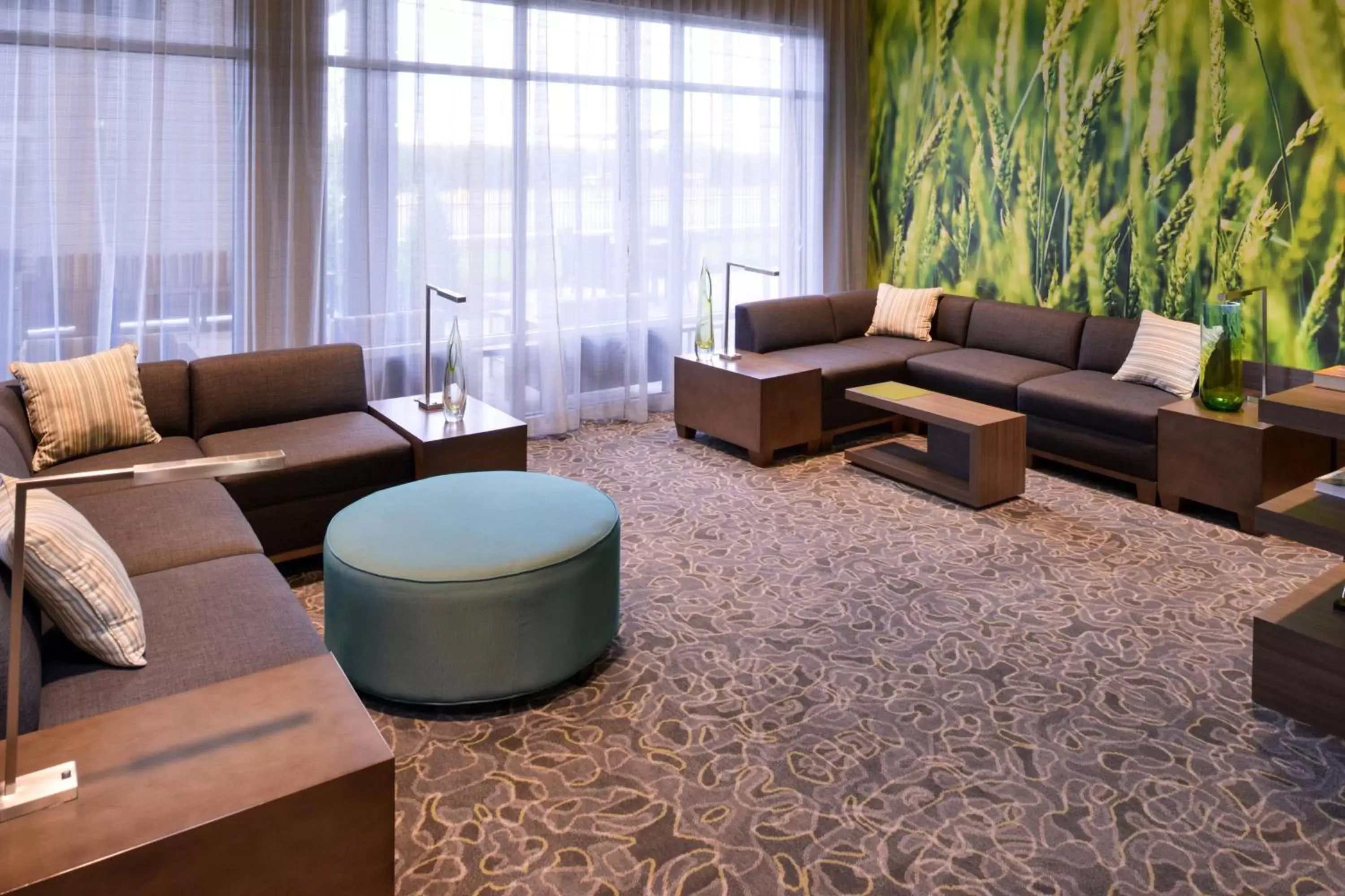 Lobby or reception, Seating Area in Courtyard by Marriott Saskatoon Airport