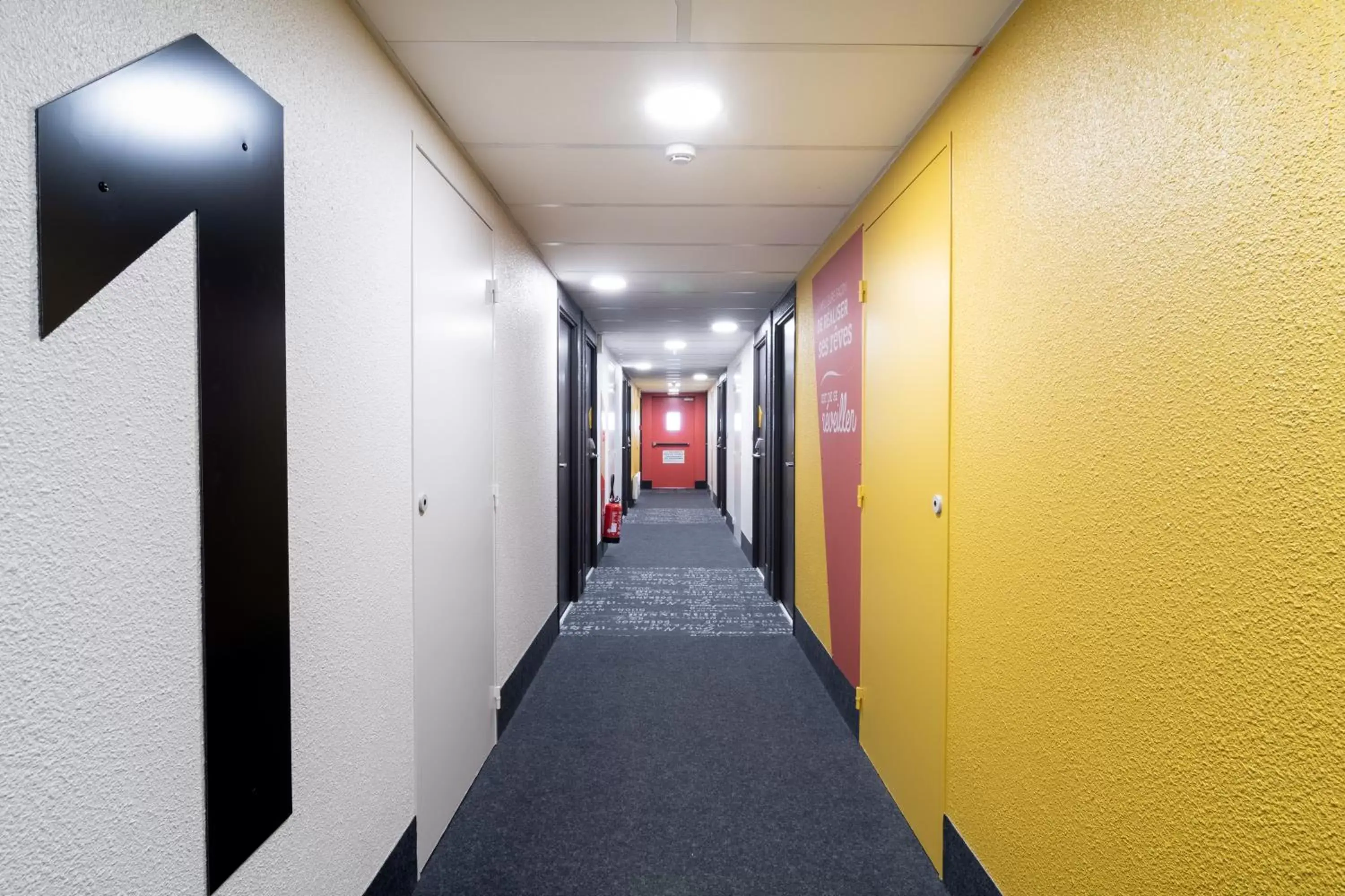 Property building in B&B HOTEL CHATEAUROUX Déols Property building in B&B HOTEL CHATEAUROUX Déols